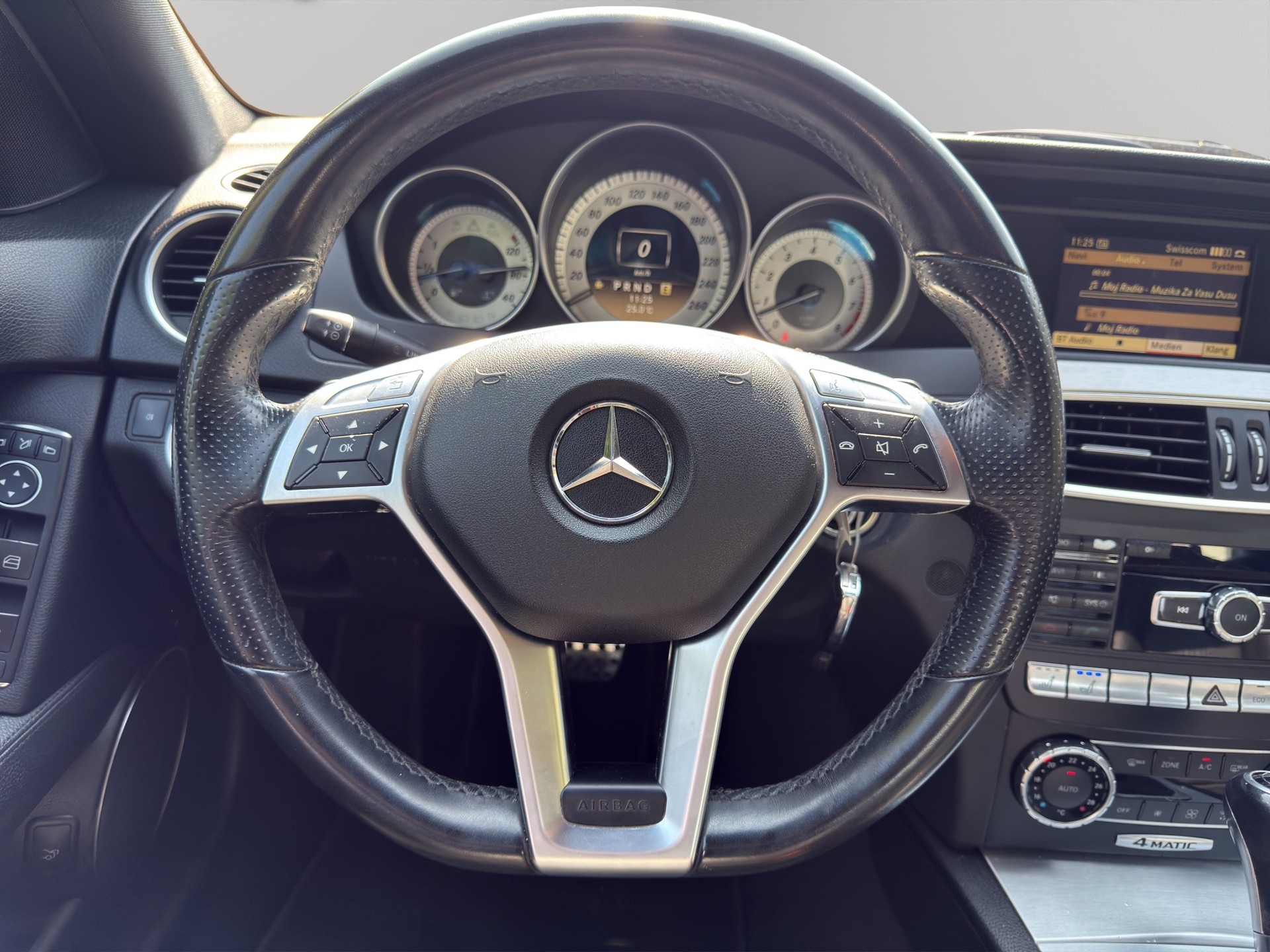 MERCEDES-BENZ C 350 Elégance 4Matic 7G-Tronic-image-9