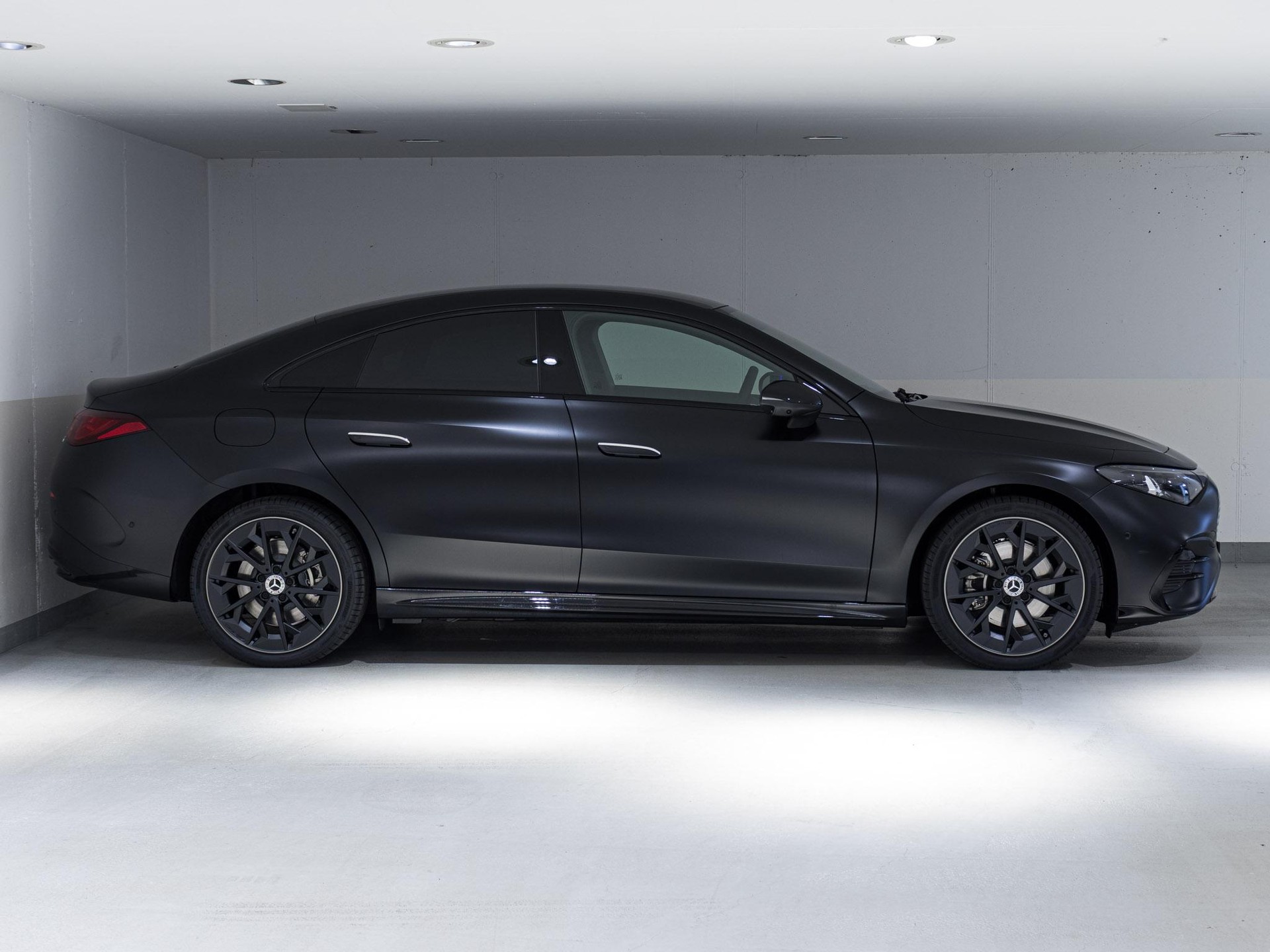 MERCEDES-BENZ CLA 350 AMG Line 4matic-image-1