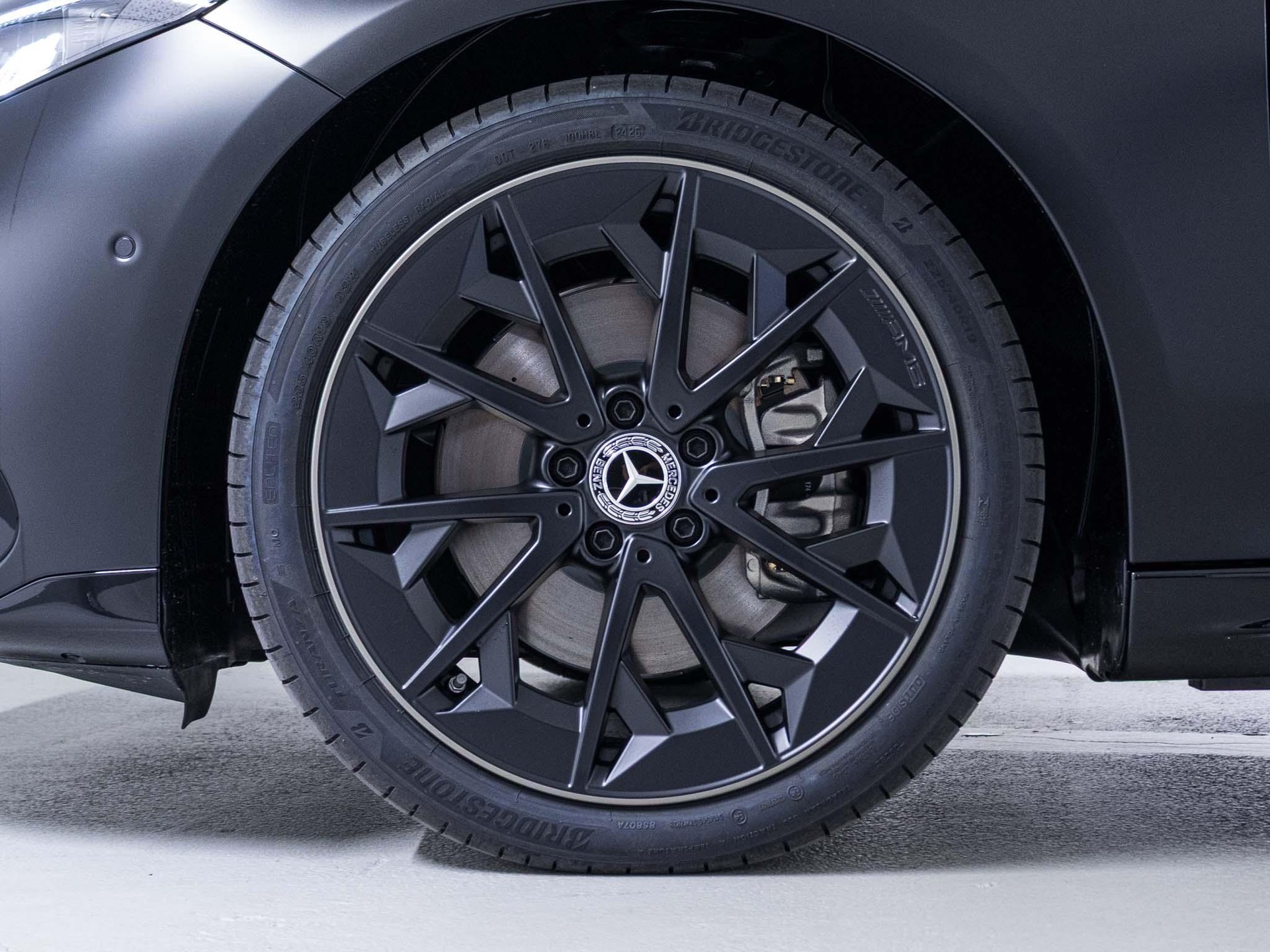 MERCEDES-BENZ CLA 350 AMG Line 4matic-image-14