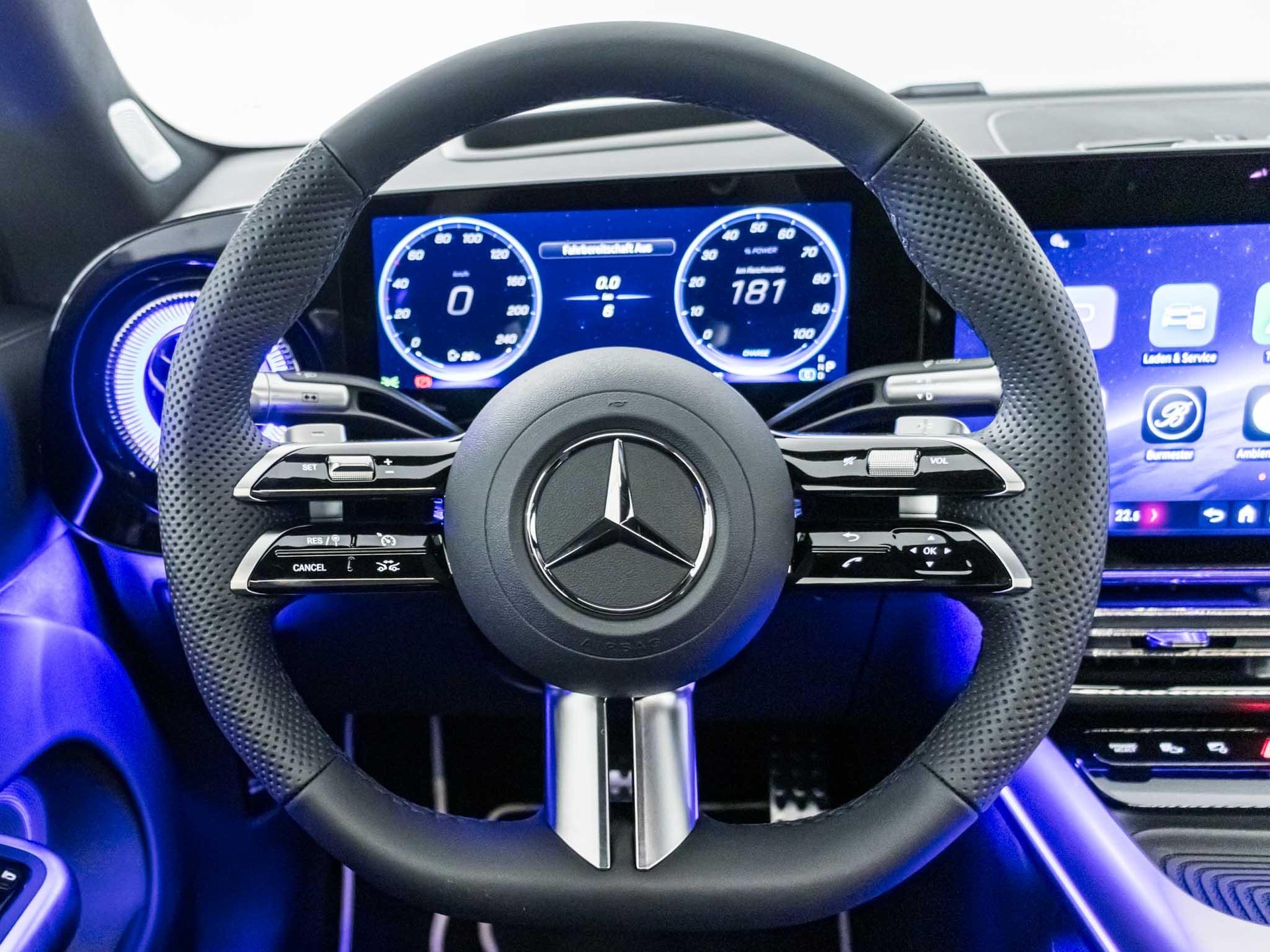 MERCEDES-BENZ CLA 350 AMG Line 4matic-image-10