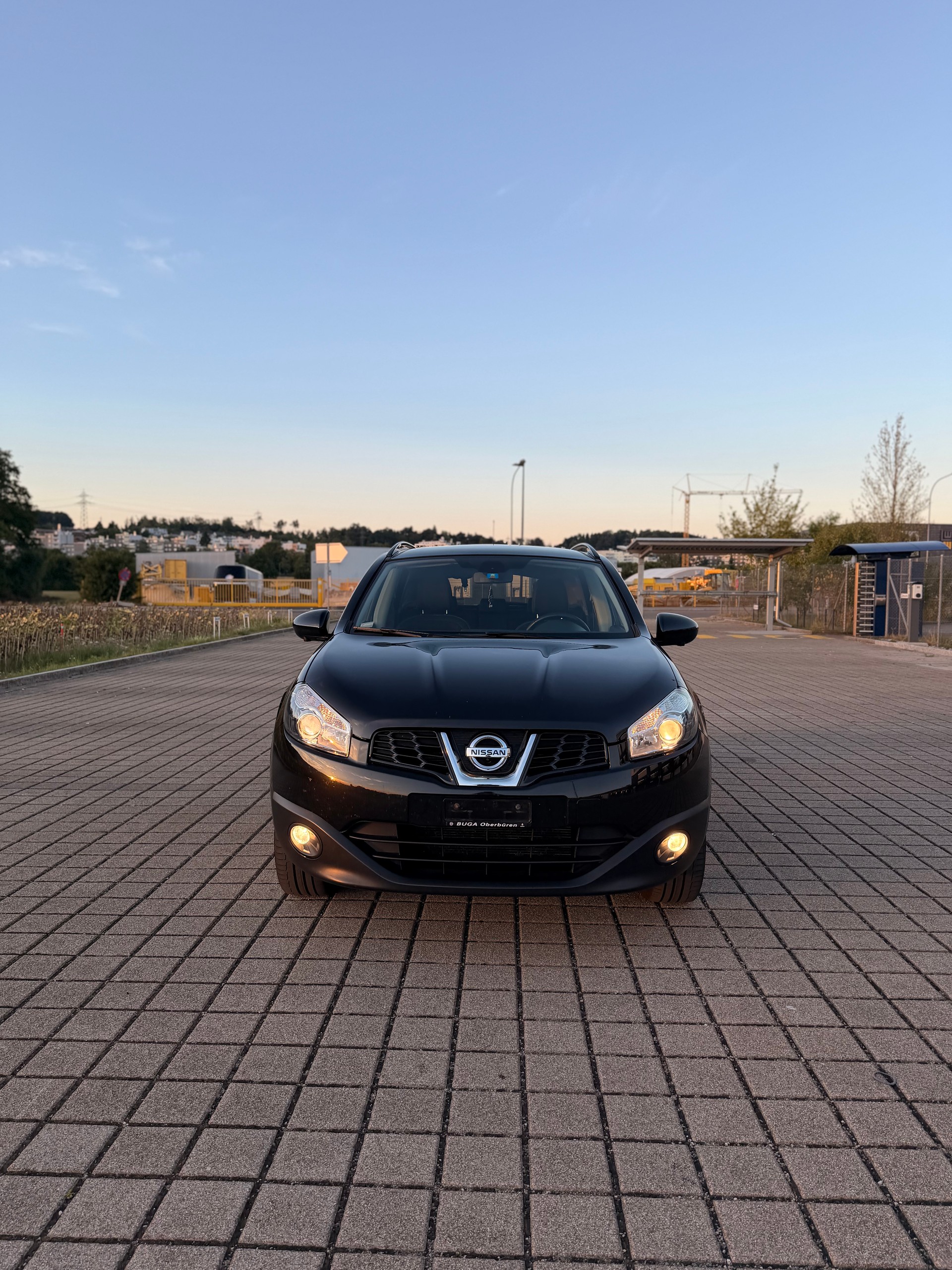 NISSAN Qashqai 2.0 4WD 360-showroom-element-2