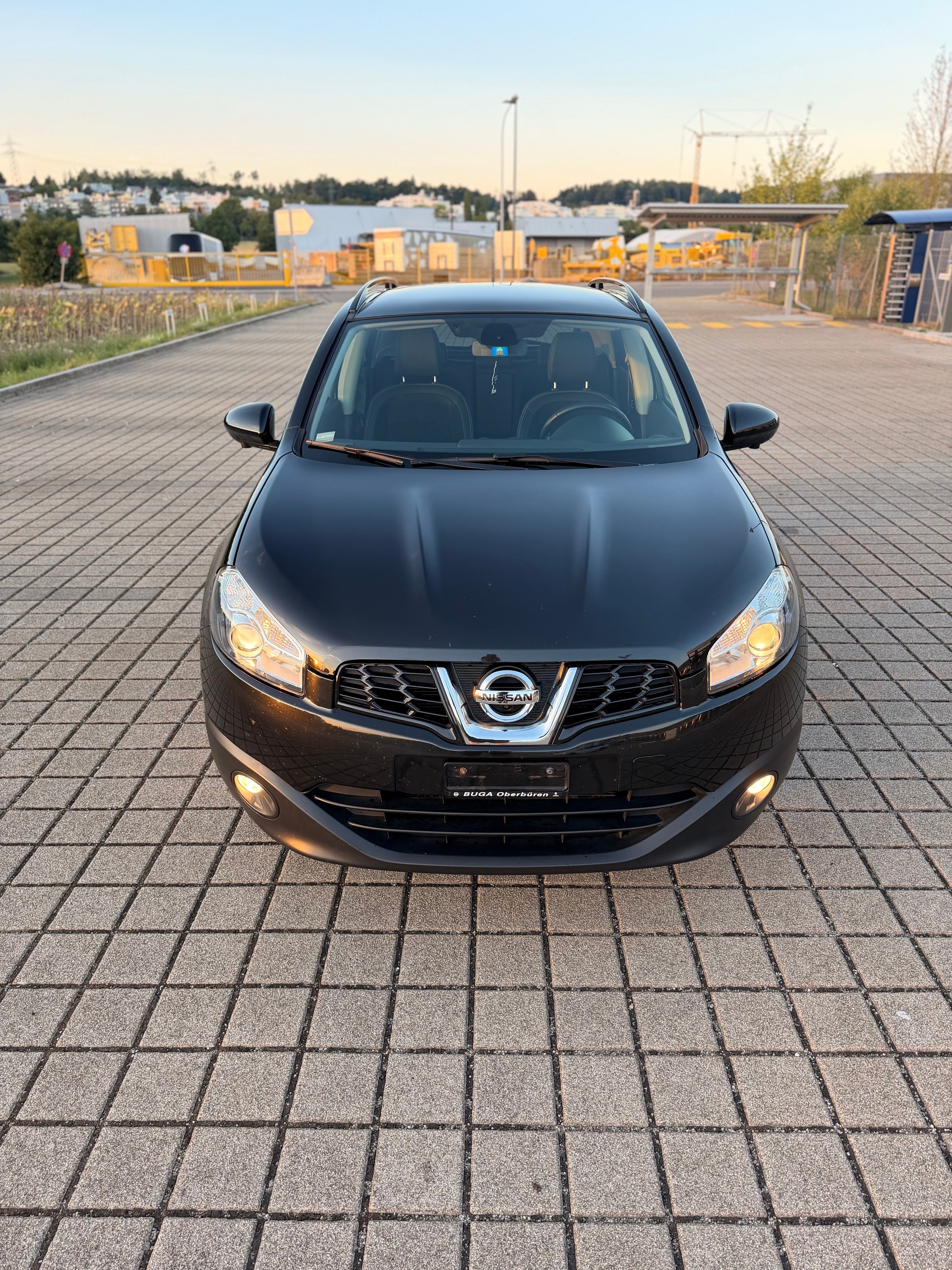 NISSAN Qashqai 2.0 4WD 360-showroom-element-3
