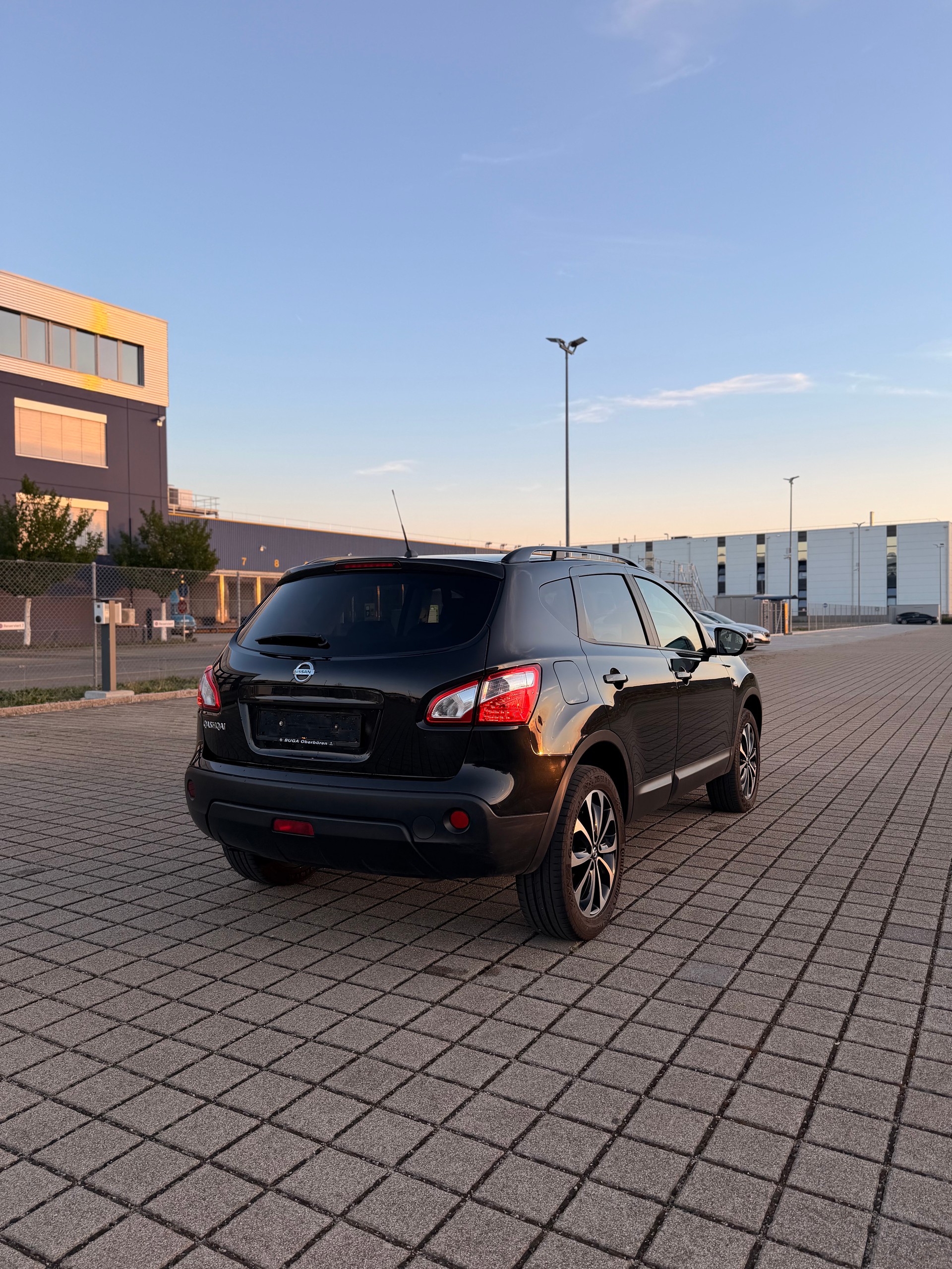 NISSAN Qashqai 2.0 4WD 360-image-7