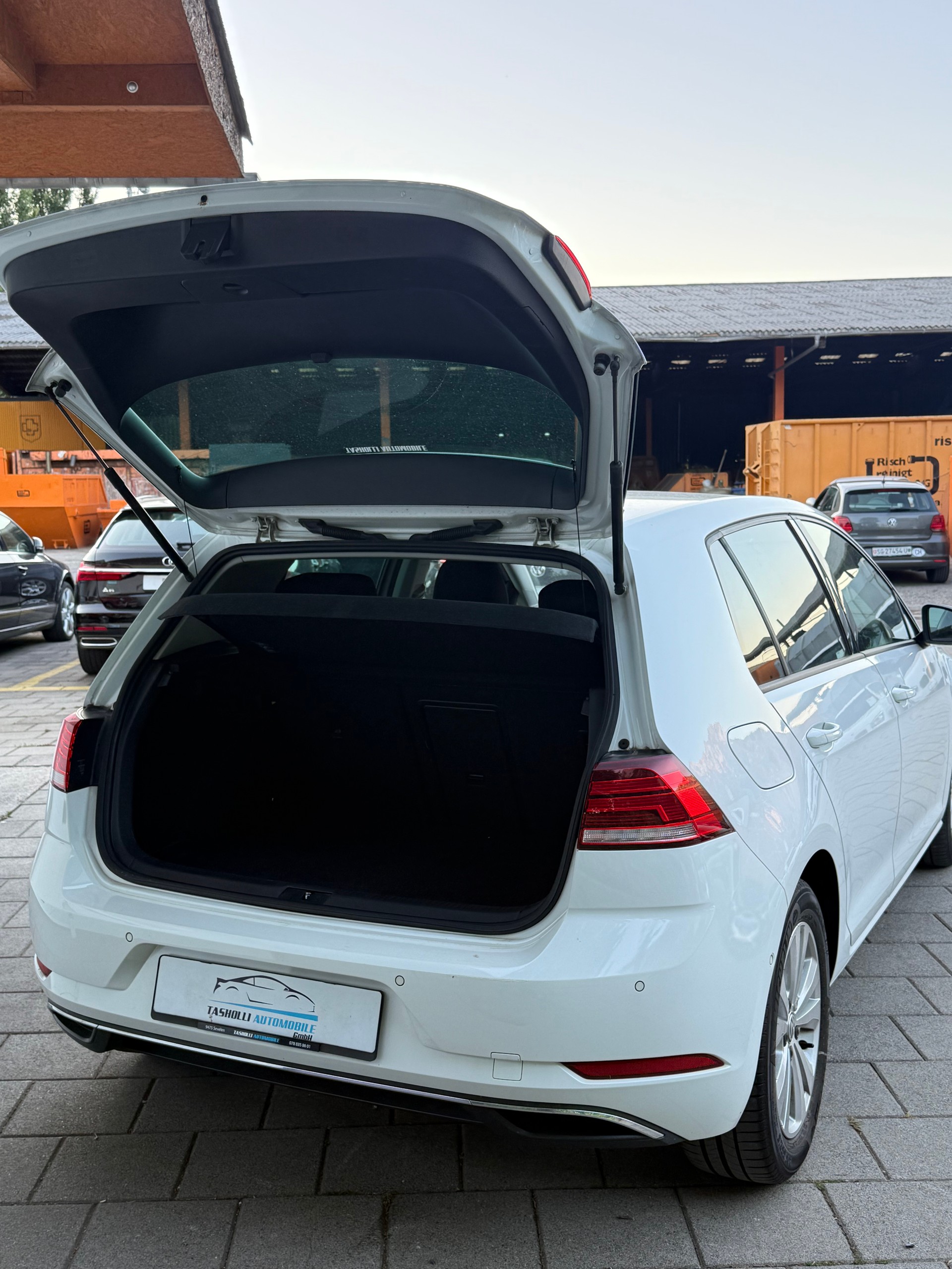 VW Golf 2.0 TDI Highline 4Motion-image-5