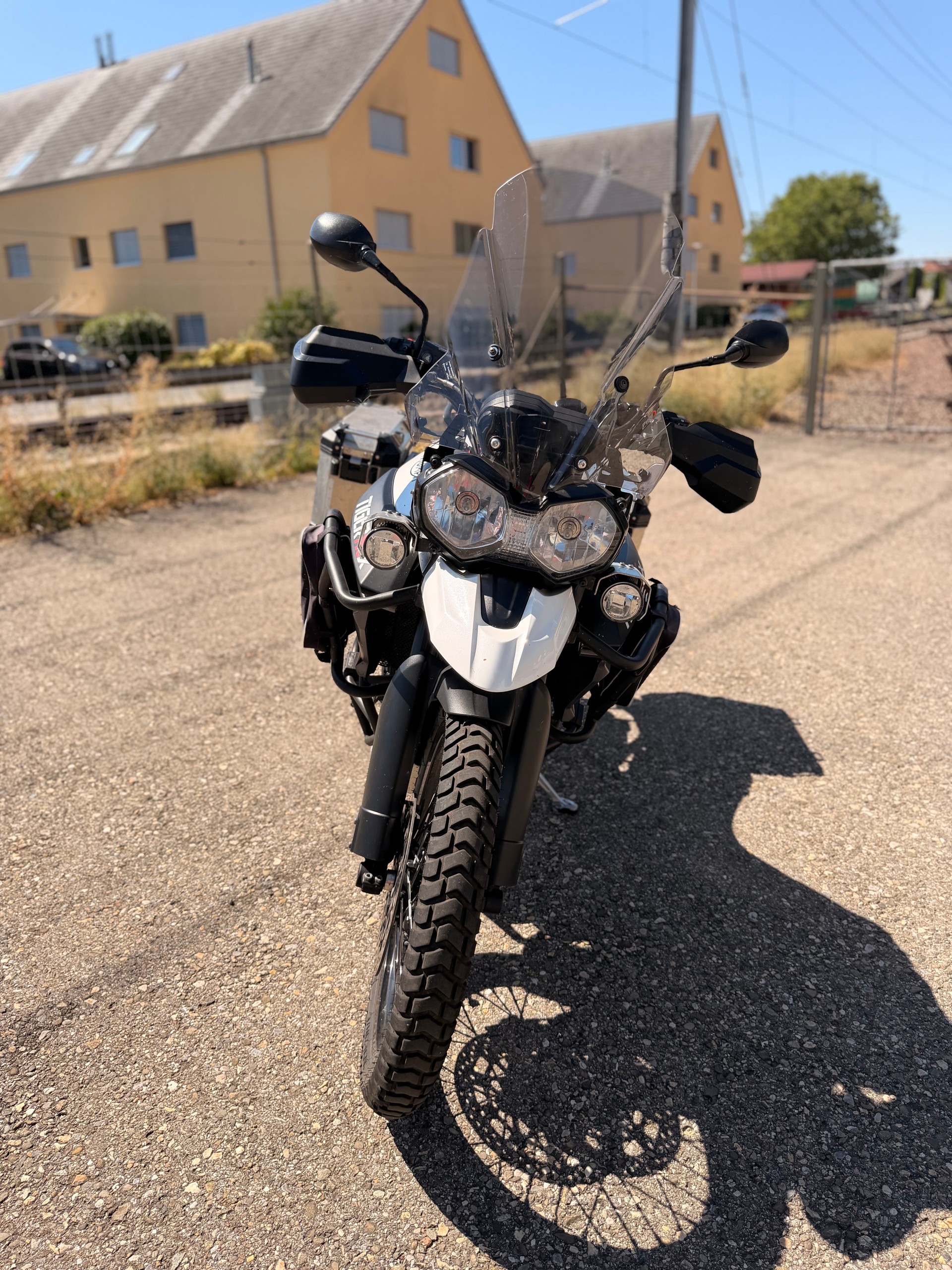 TRIUMPH Tiger 800 XCx ABS-image-3