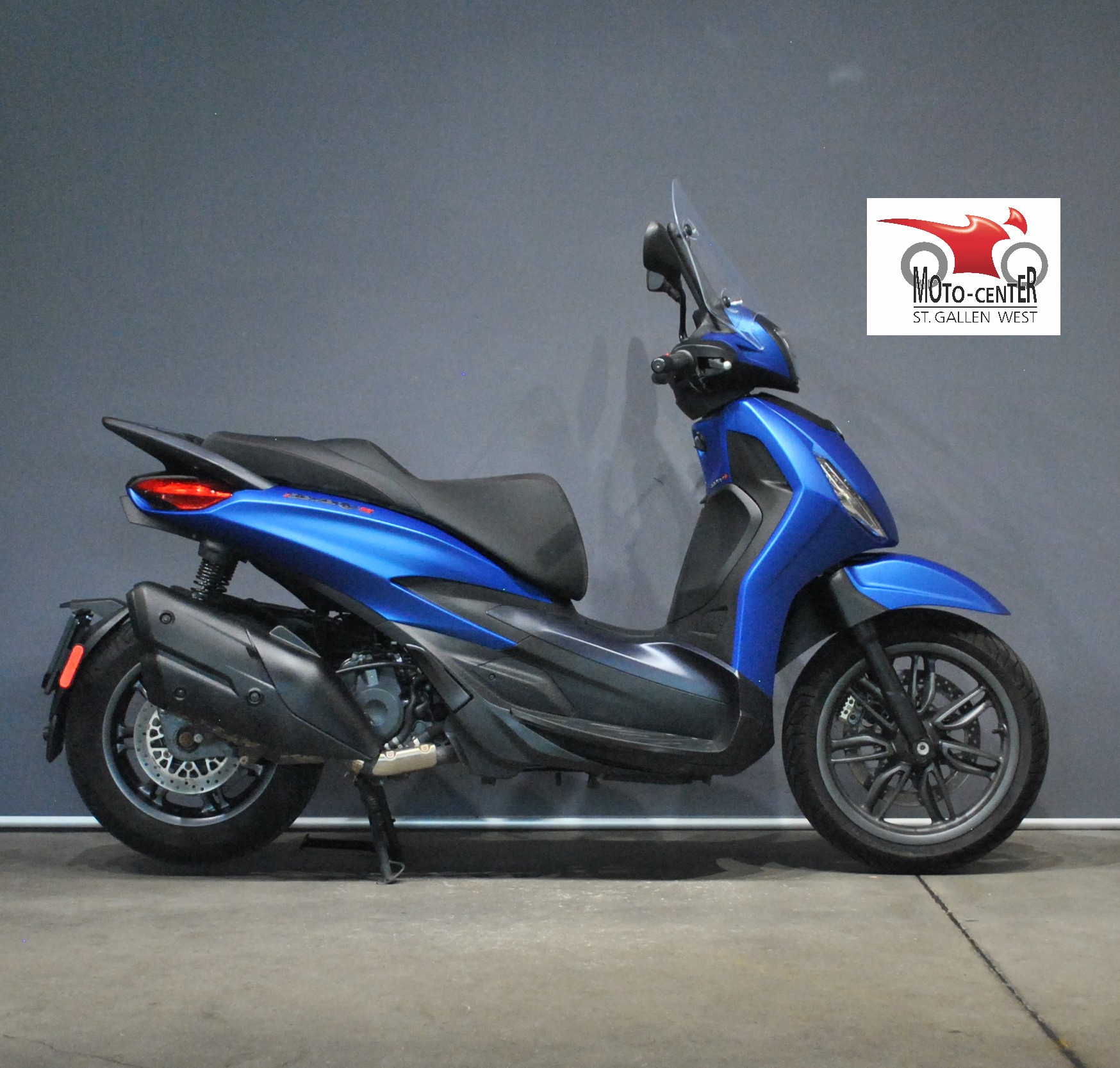 PIAGGIO Beverly 400 Sport-showroom-element-1