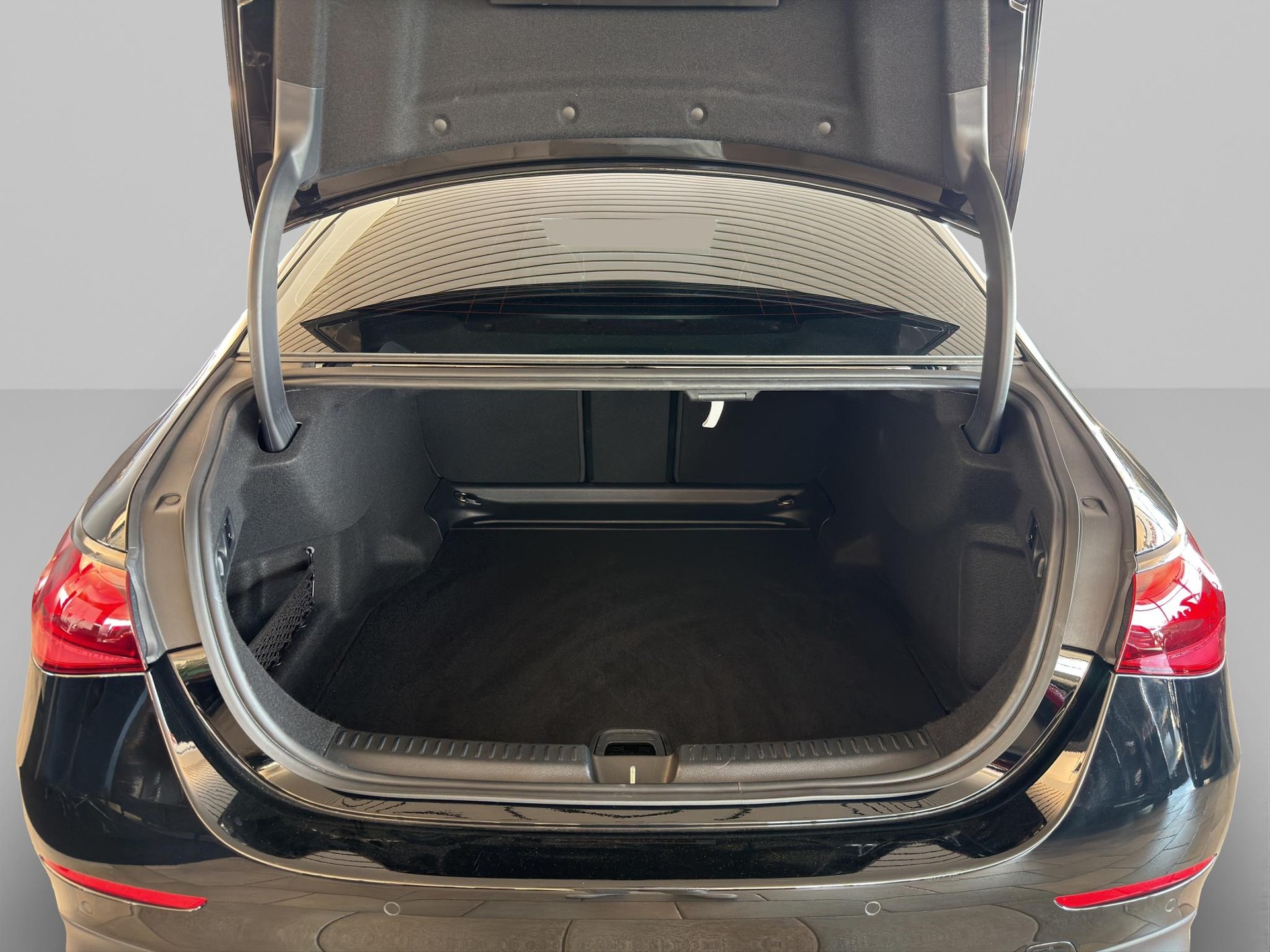 MERCEDES-BENZ E 450 AMG Line 4matic-image-9