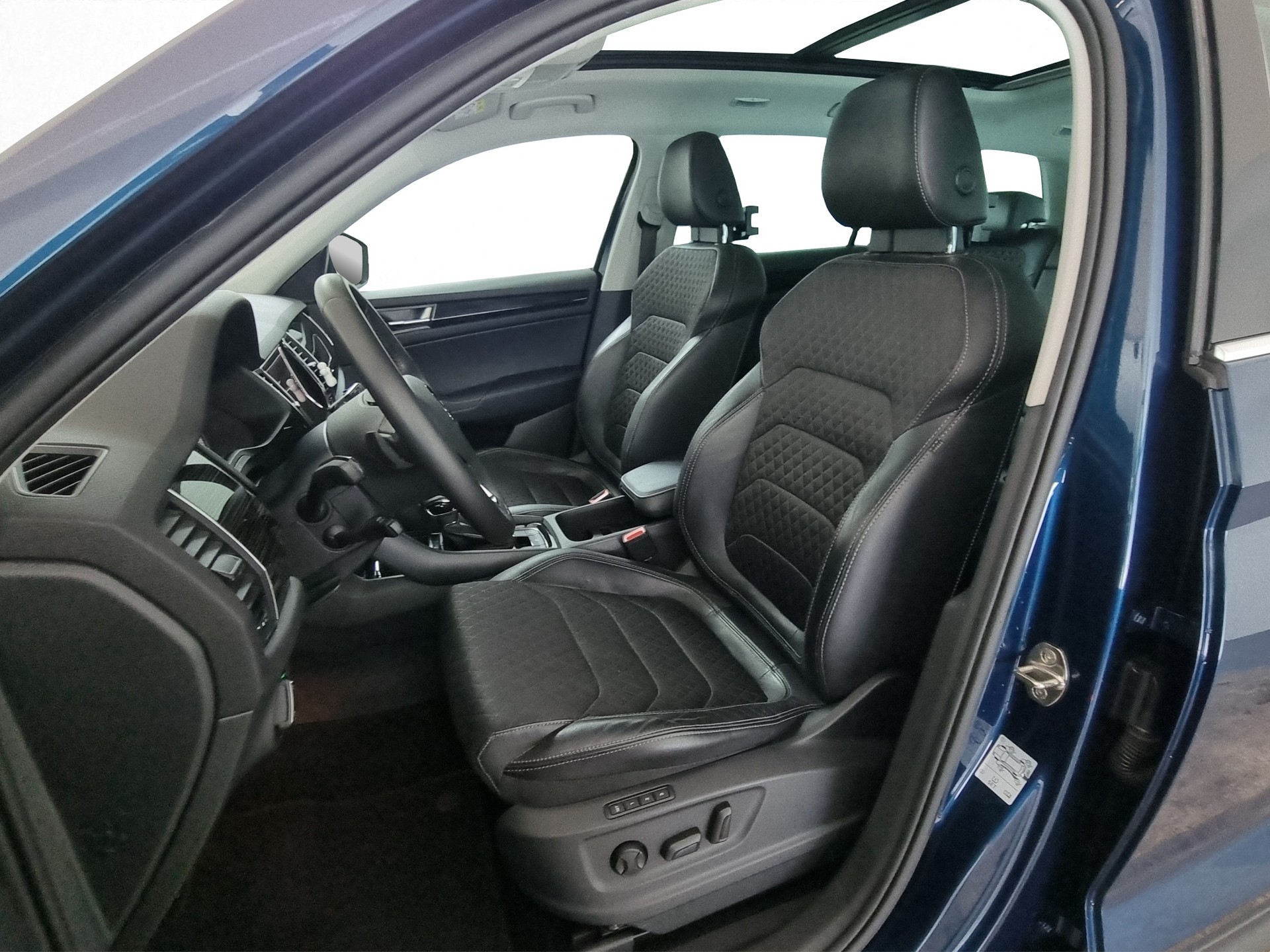 SKODA Kodiaq 2.0 TSI Ambition DSG-image-5