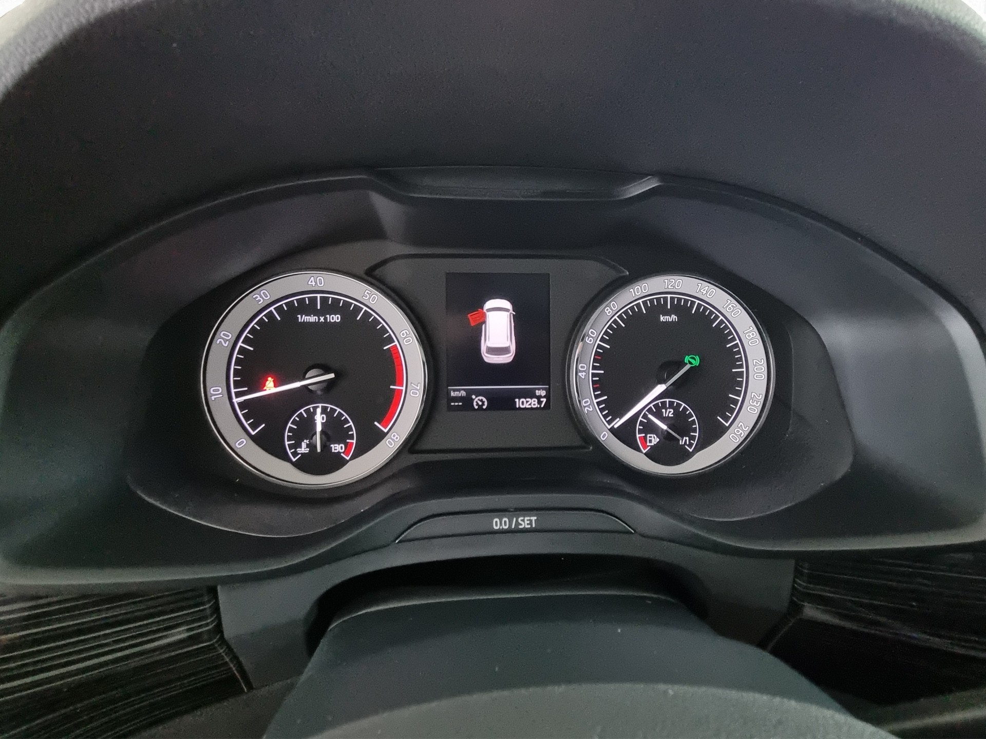 SKODA Kodiaq 2.0 TSI Ambition DSG-image-10