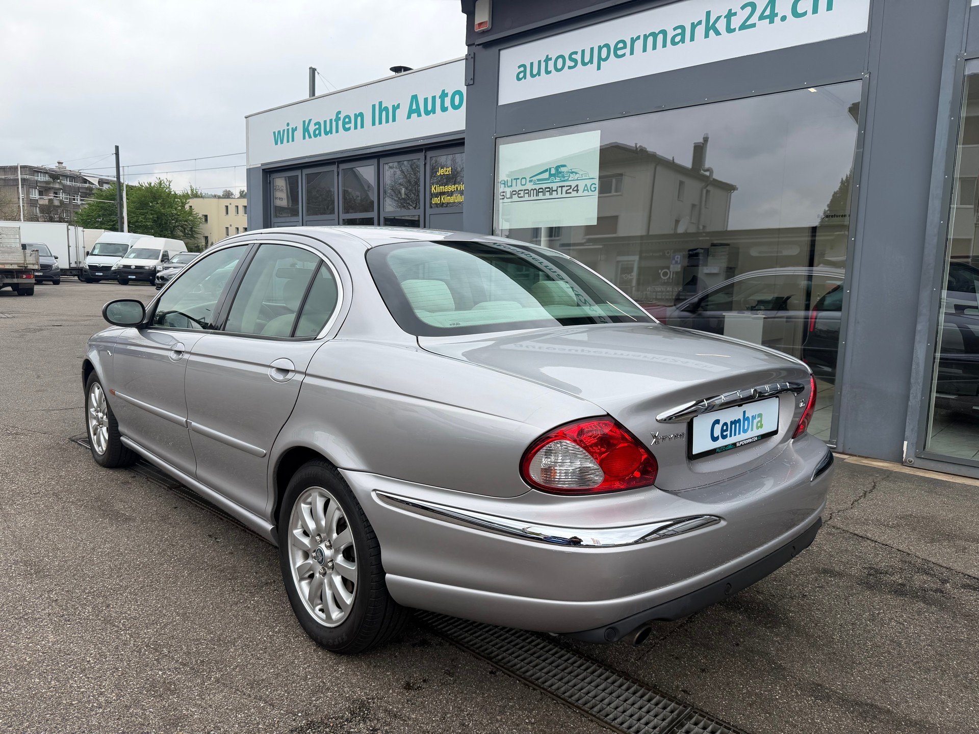 JAGUAR X-Type 2.5 V6 Traction4-showroom-element-3
