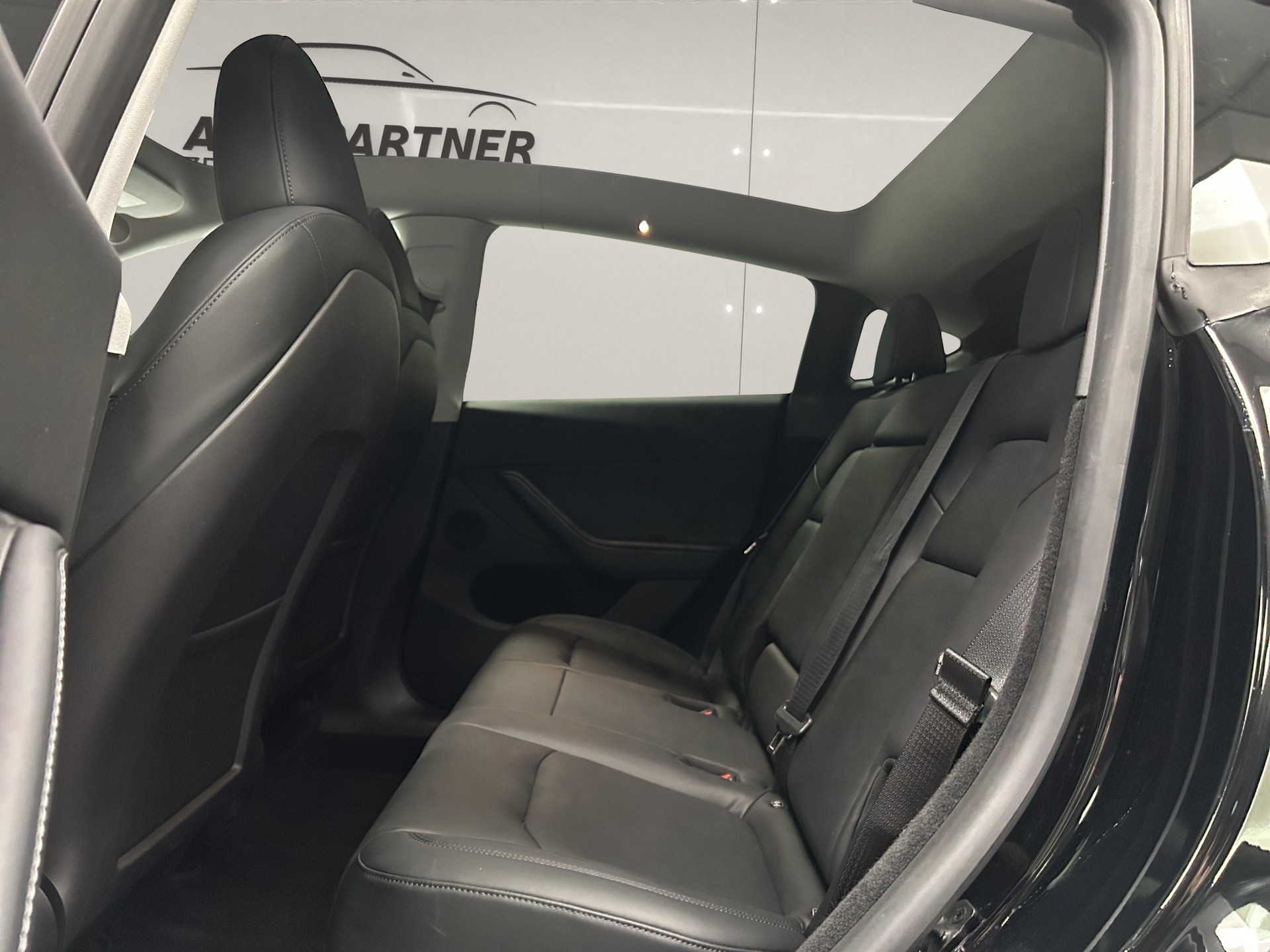 TESLA Model Y Performance-image-7