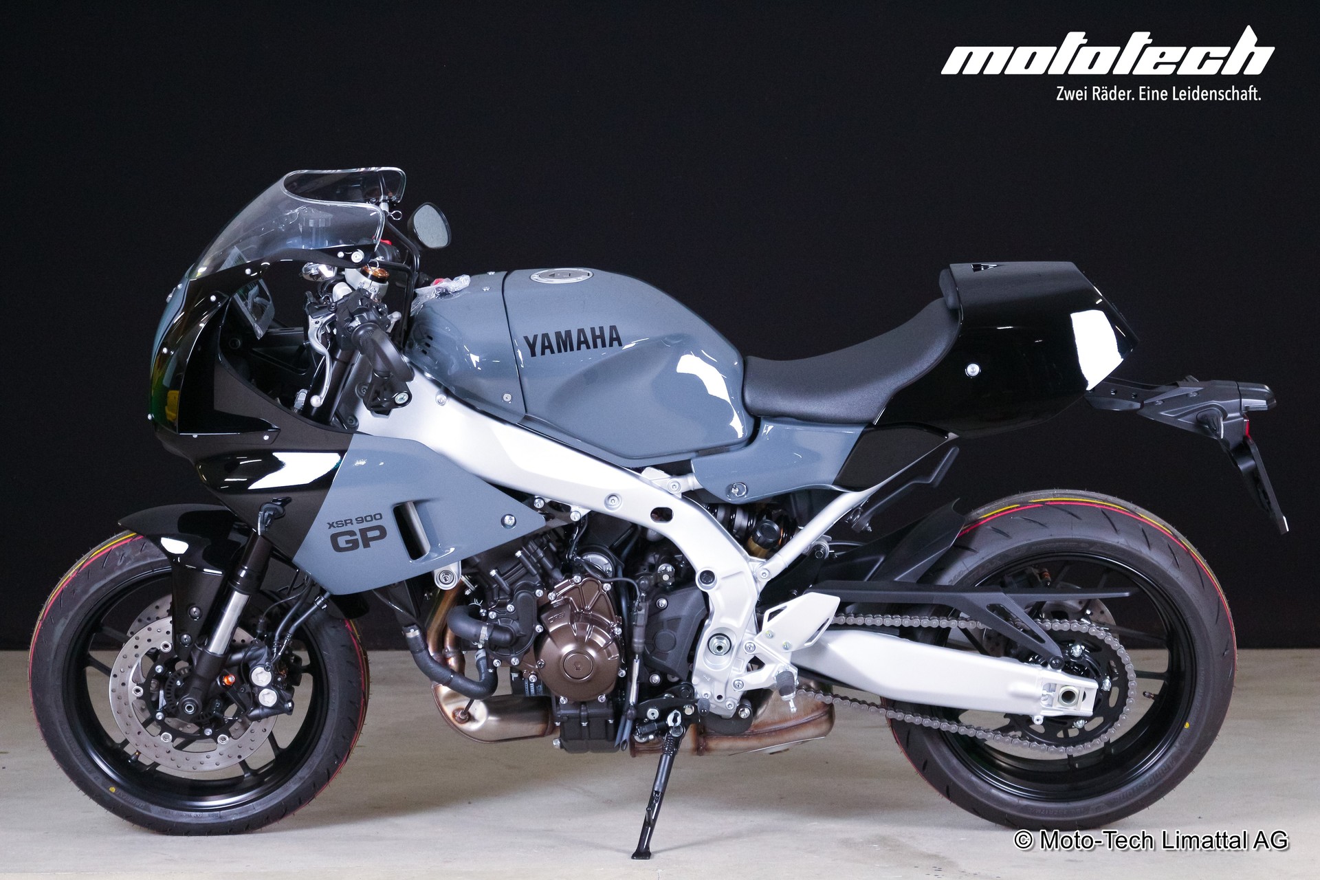 YAMAHA XSR 900 GP-image-4