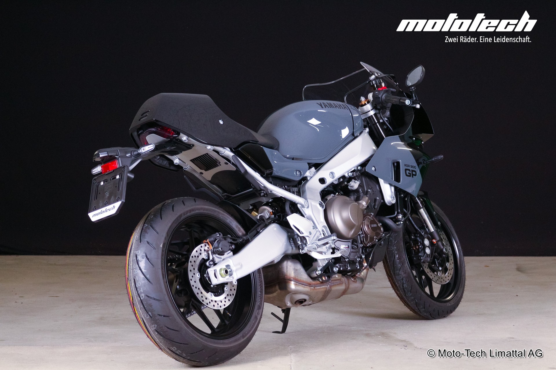 YAMAHA XSR 900 GP-image-2