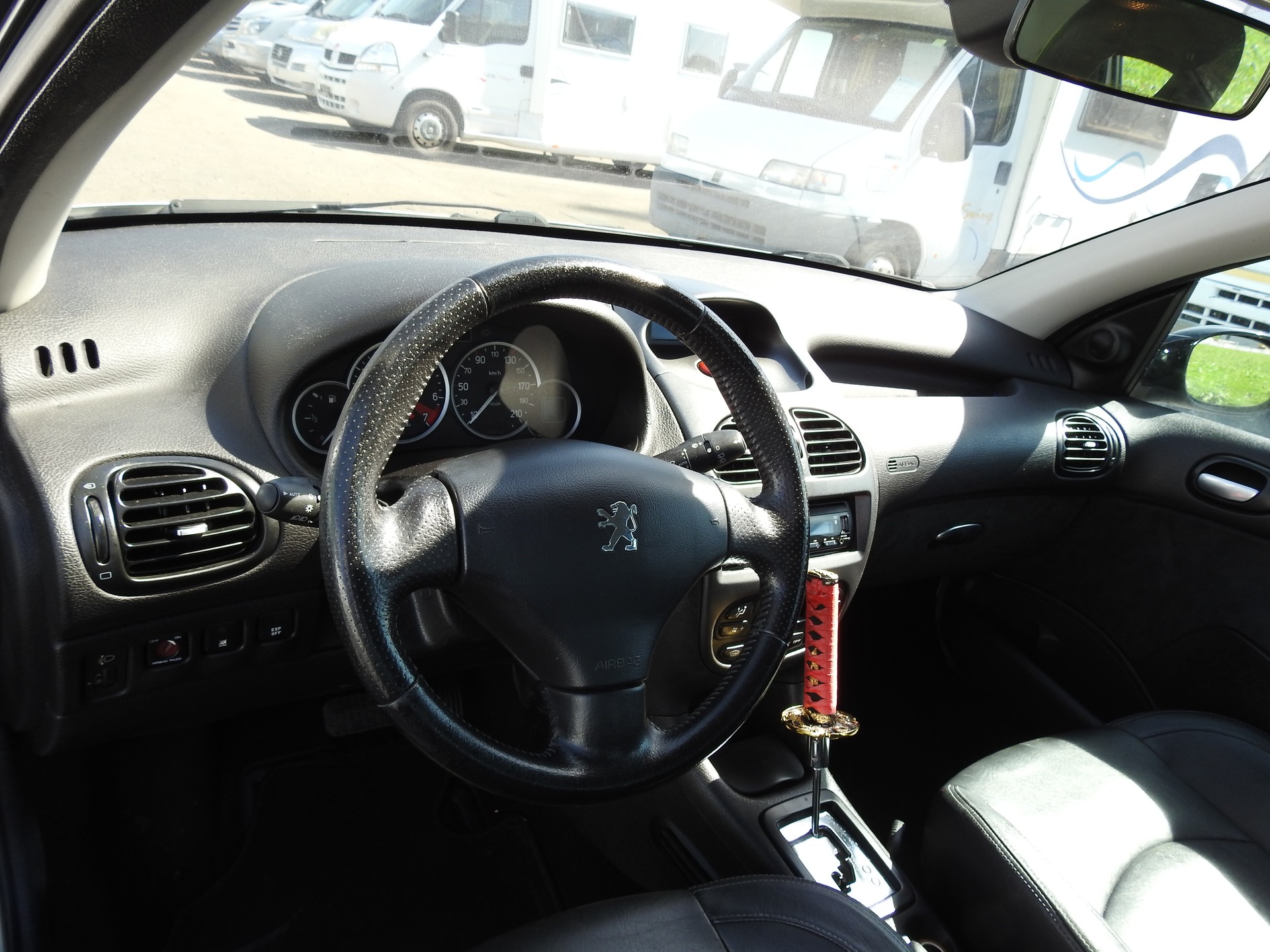 PEUGEOT 206 1.6 16V XS-image-11