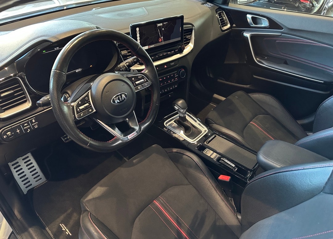 KIA ProCeed 1.6 T-GDi GT DCT-image-10