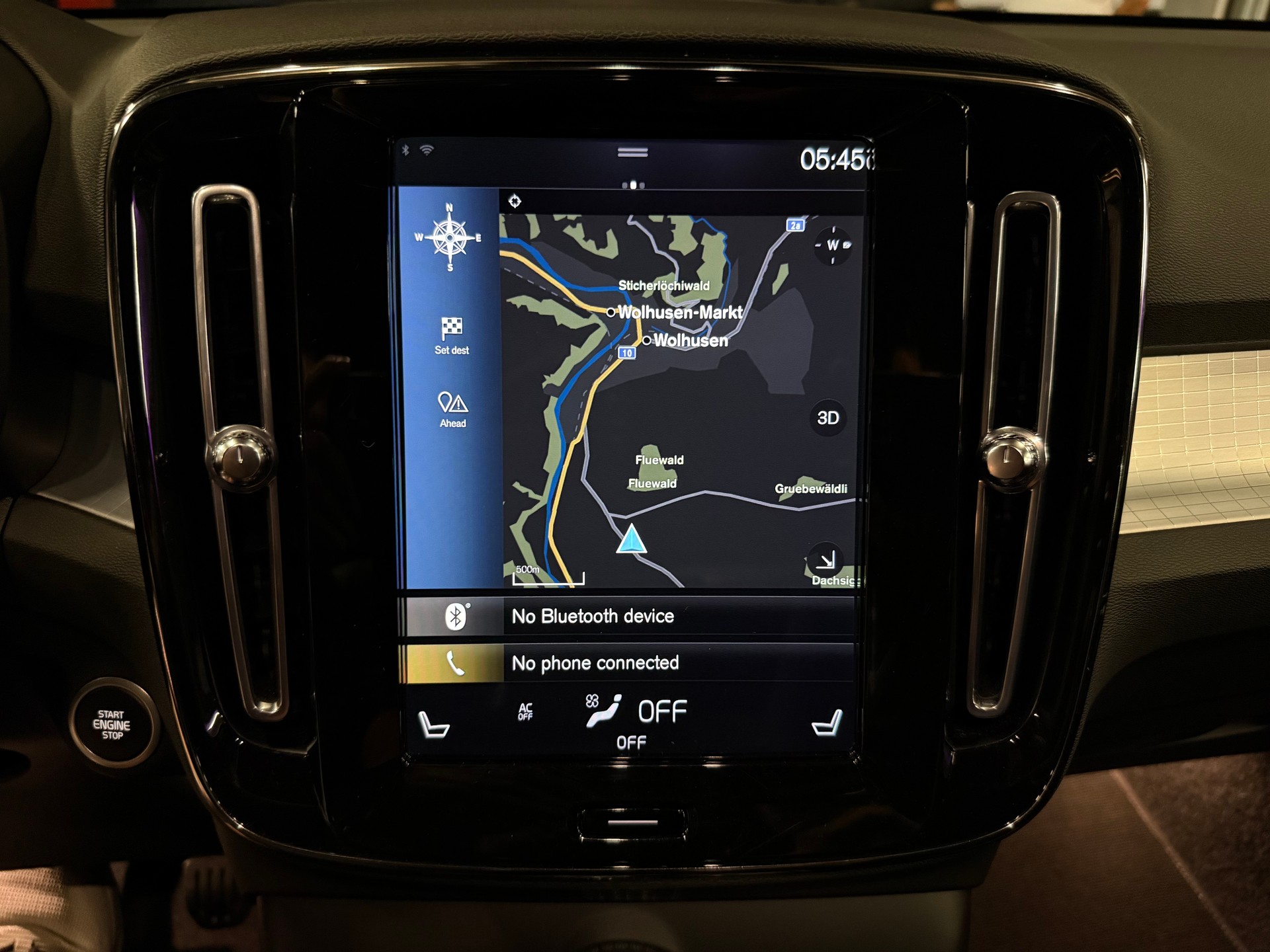 VOLVO XC40 T3 Momentum-image-15