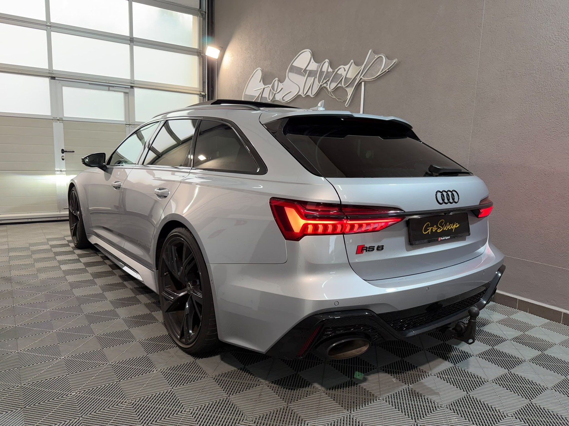 AUDI RS6 Avant 4.0 TFSI V8 quattro 1ère main-showroom-element-3