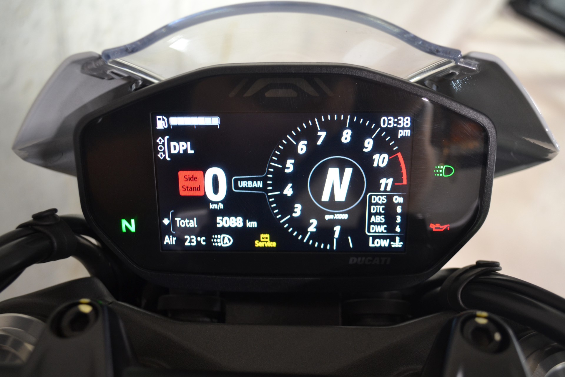 DUCATI Monster + 937-image-4