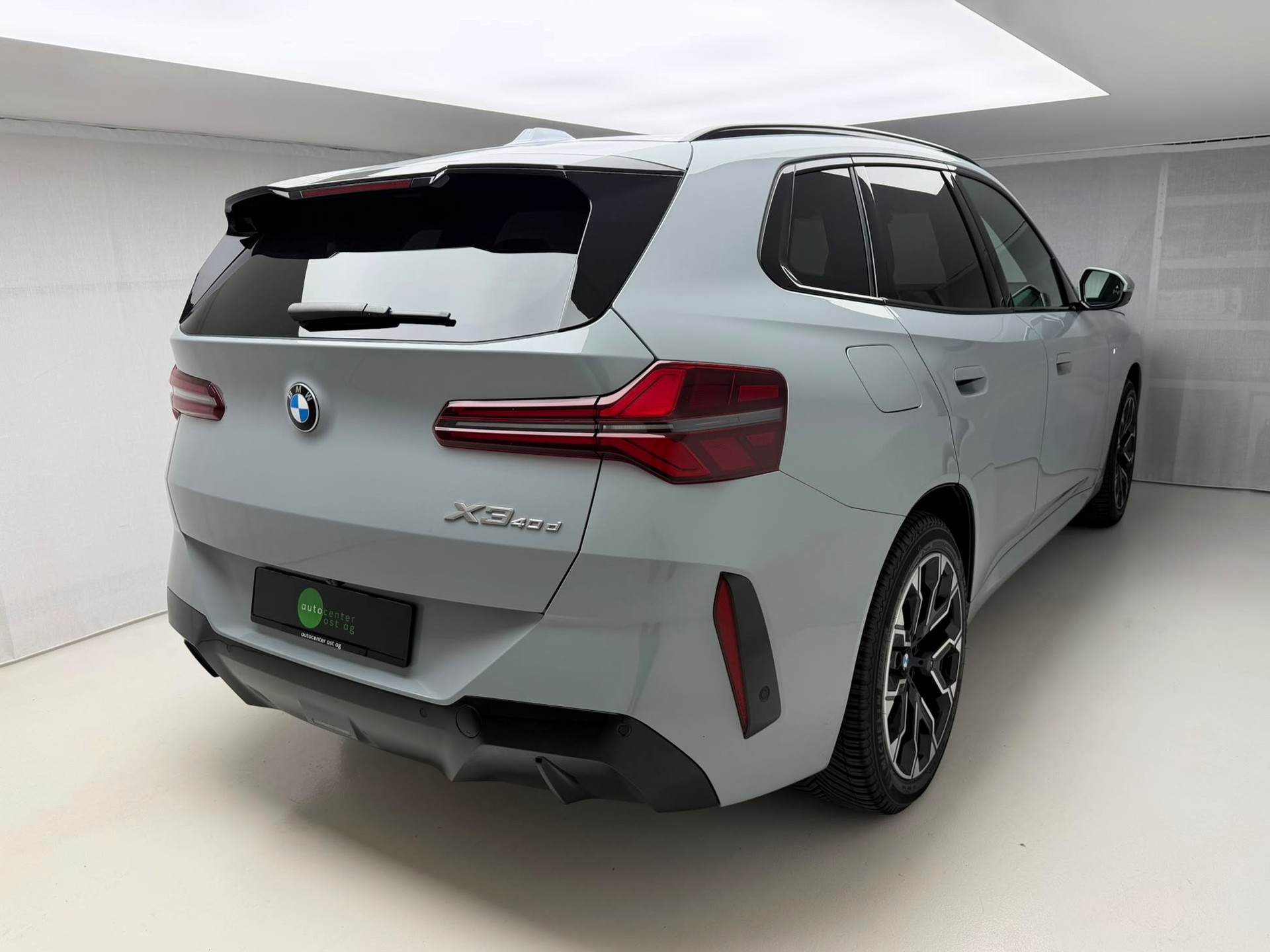 BMW X3 xDrive 48V 40d M Sport Pro-showroom-element-2