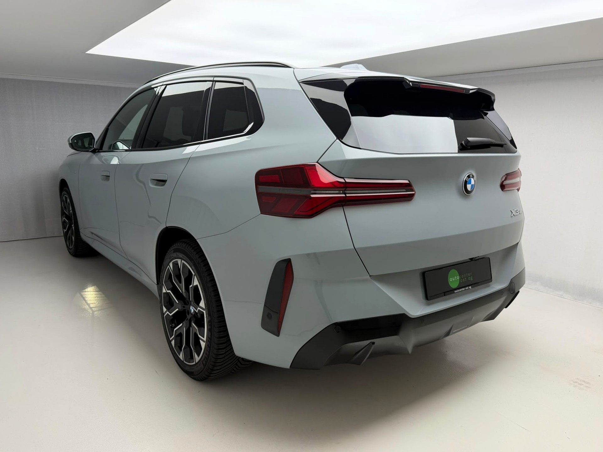 BMW X3 xDrive 48V 40d M Sport Pro-showroom-element-3