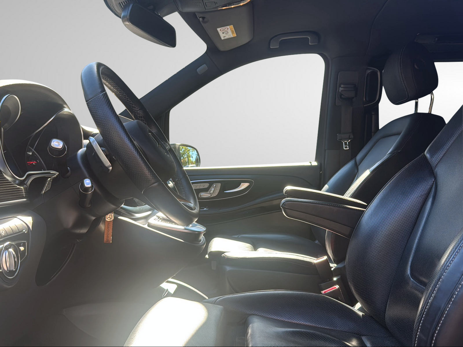 MERCEDES-BENZ V 300 d lang Avantgarde 4Matic 9G-Tronic-image-8