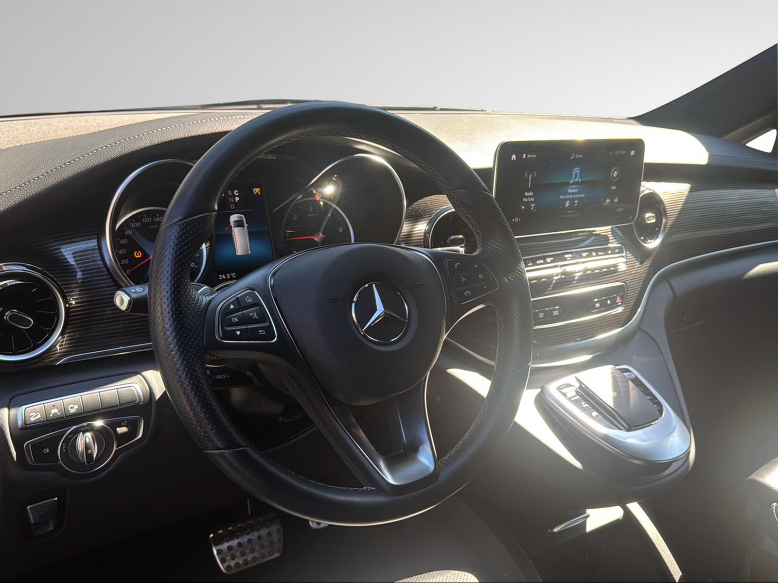 MERCEDES-BENZ V 300 d lang Avantgarde 4Matic 9G-Tronic-image-9
