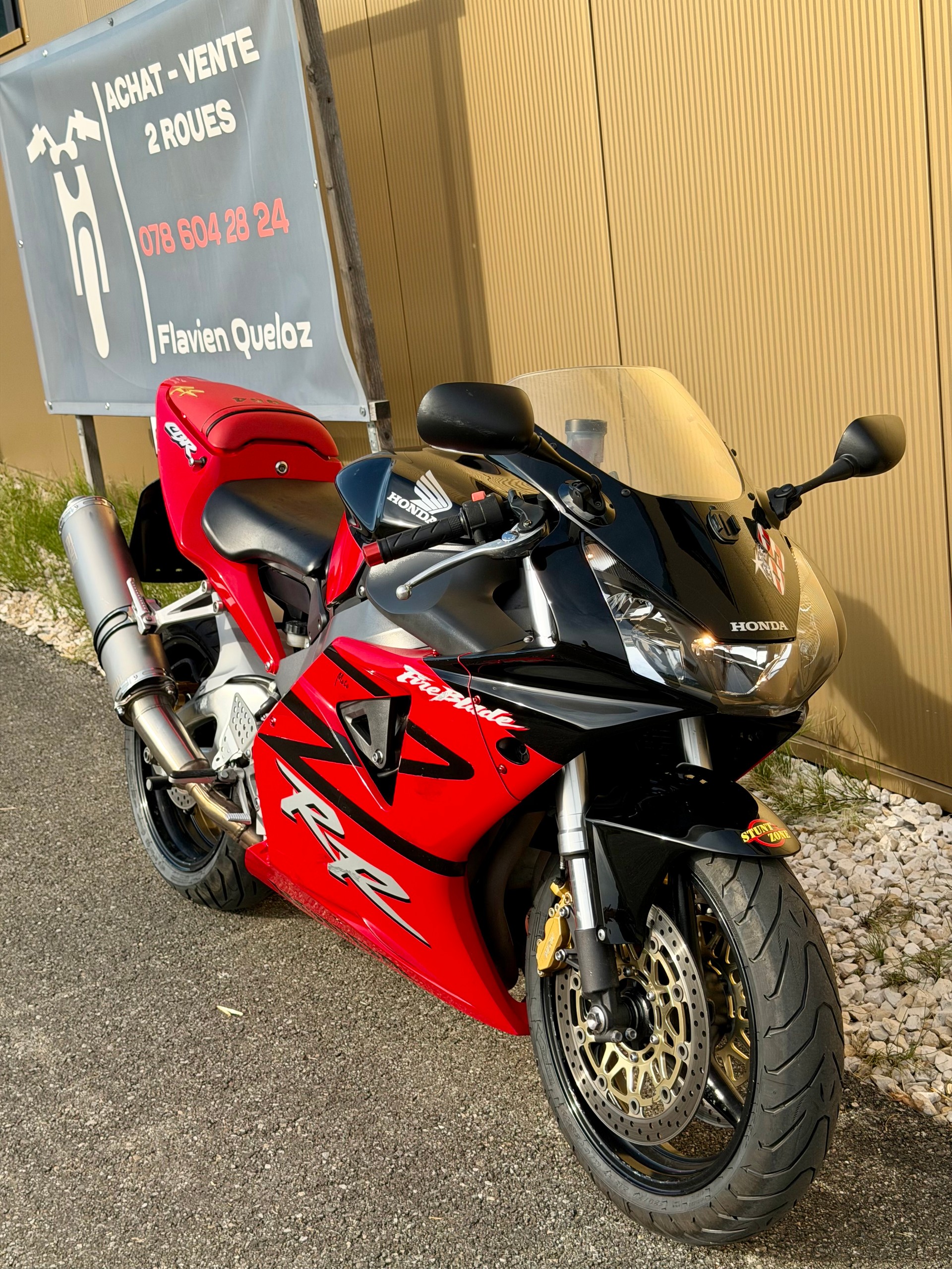 HONDA CBR 900 RR Fireblade FI-image-0