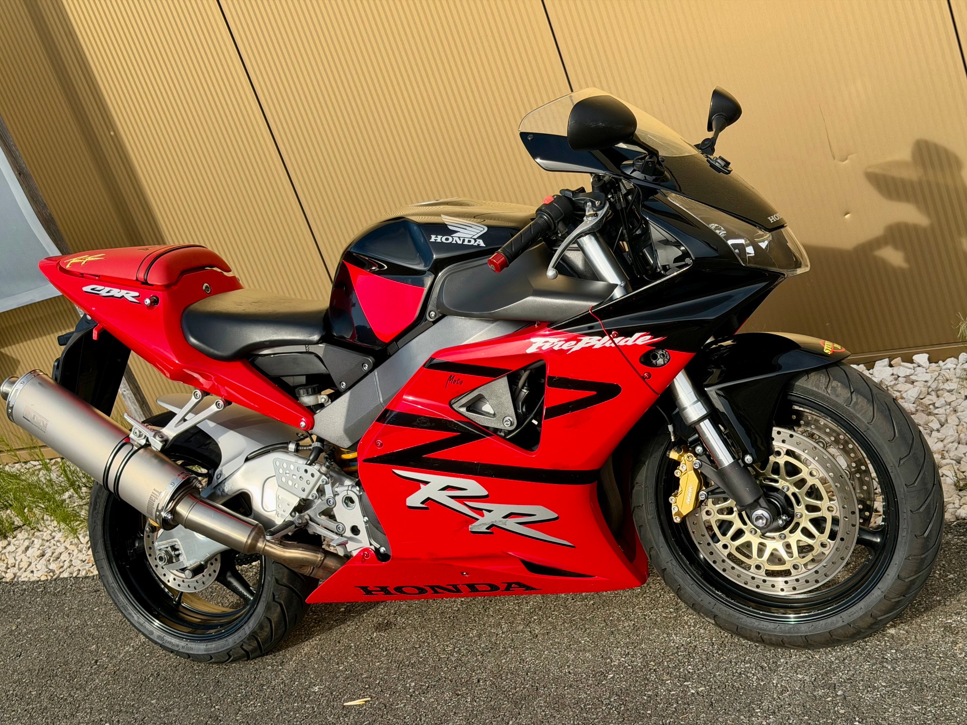 HONDA CBR 900 RR Fireblade FI-image-2