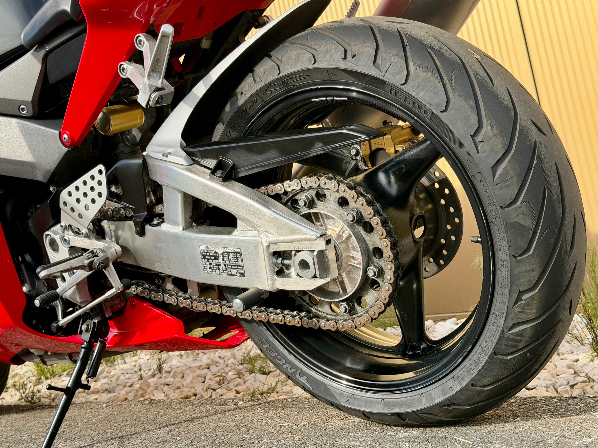 HONDA CBR 900 RR Fireblade FI-image-13