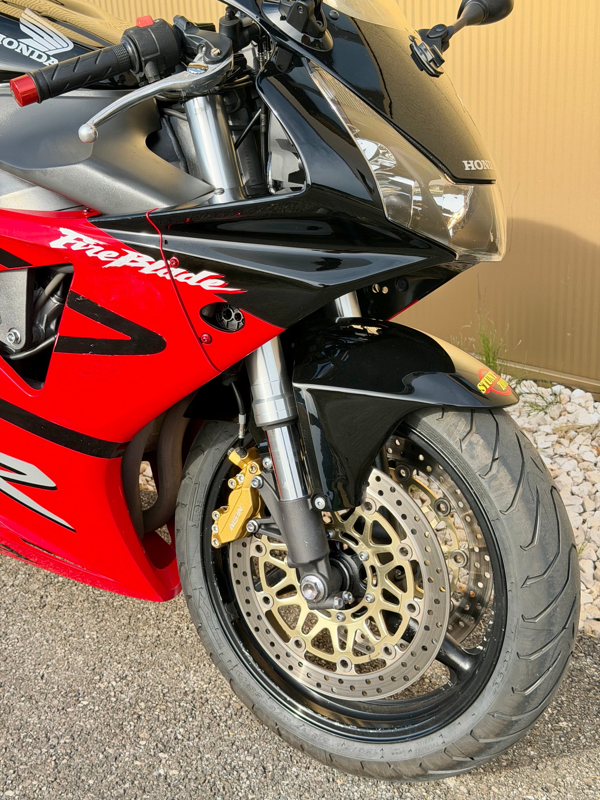 HONDA CBR 900 RR Fireblade FI-image-1