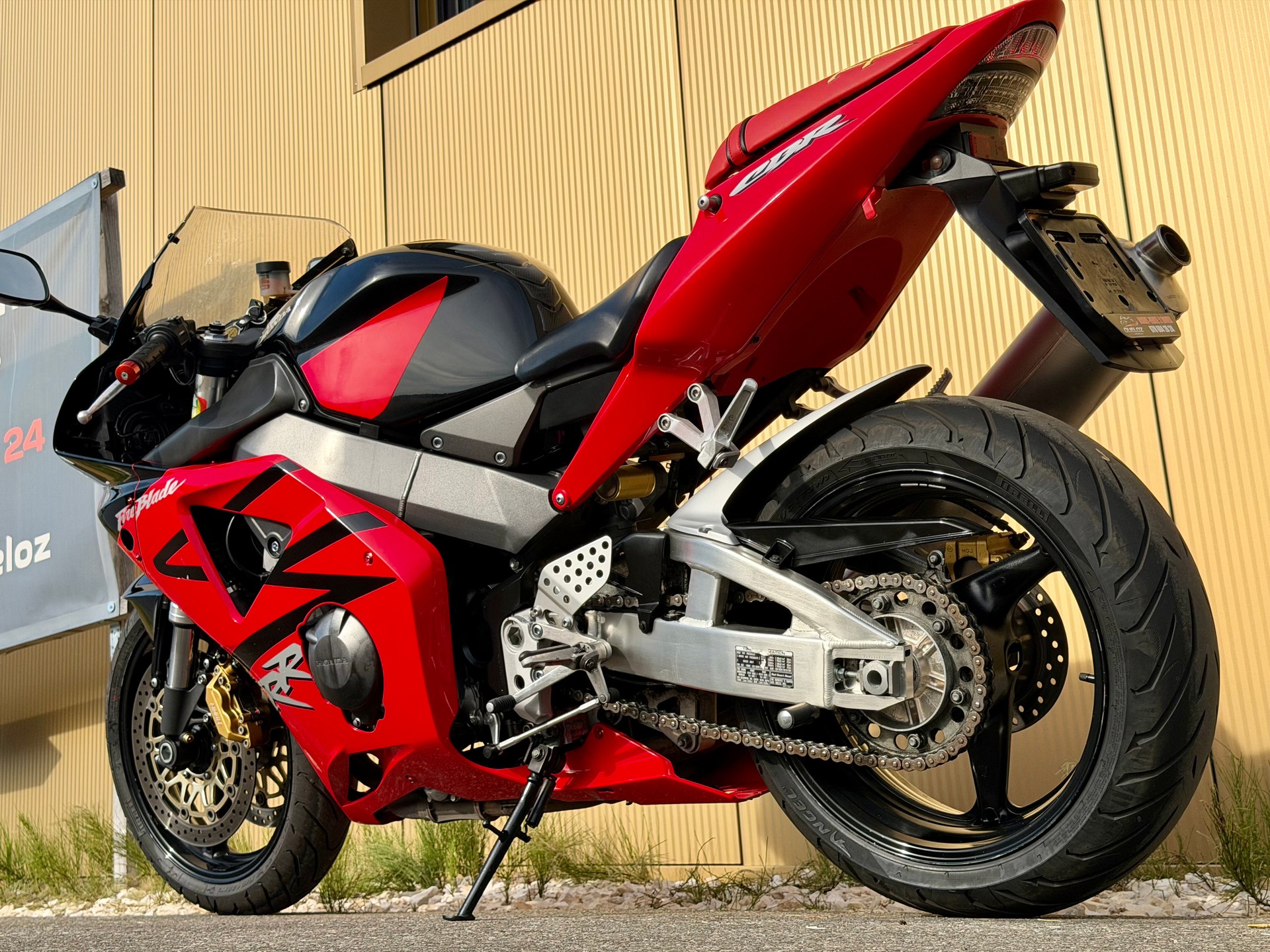 HONDA CBR 900 RR Fireblade FI-image-11