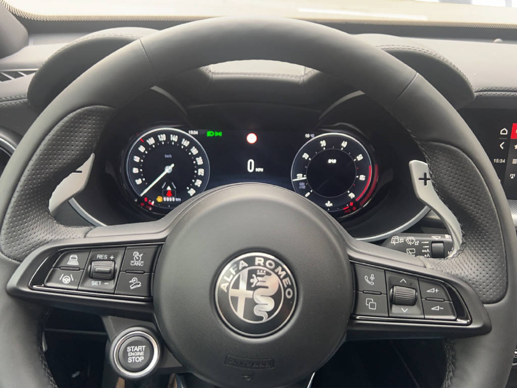 ALFA ROMEO Stelvio 2.0 Q4 280 Veloce Premium Sky-image-5
