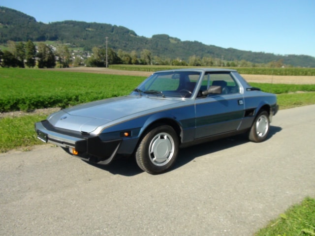 FIAT X1/9 Coupe - Bertone Targa 1.5 Five Speed-image-2