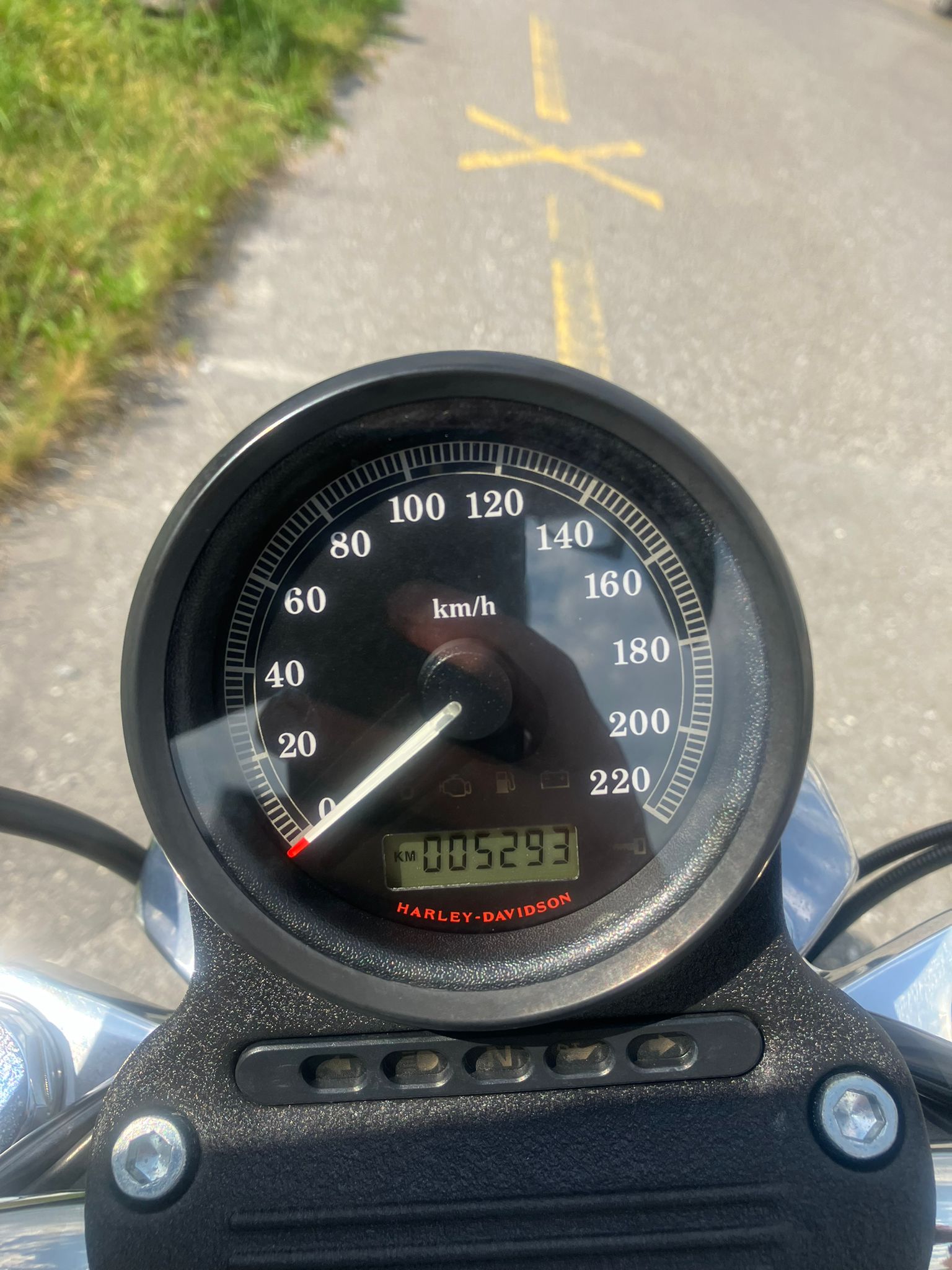 HARLEY-DAVIDSON XL 883 L Sportster Super Low-image-6