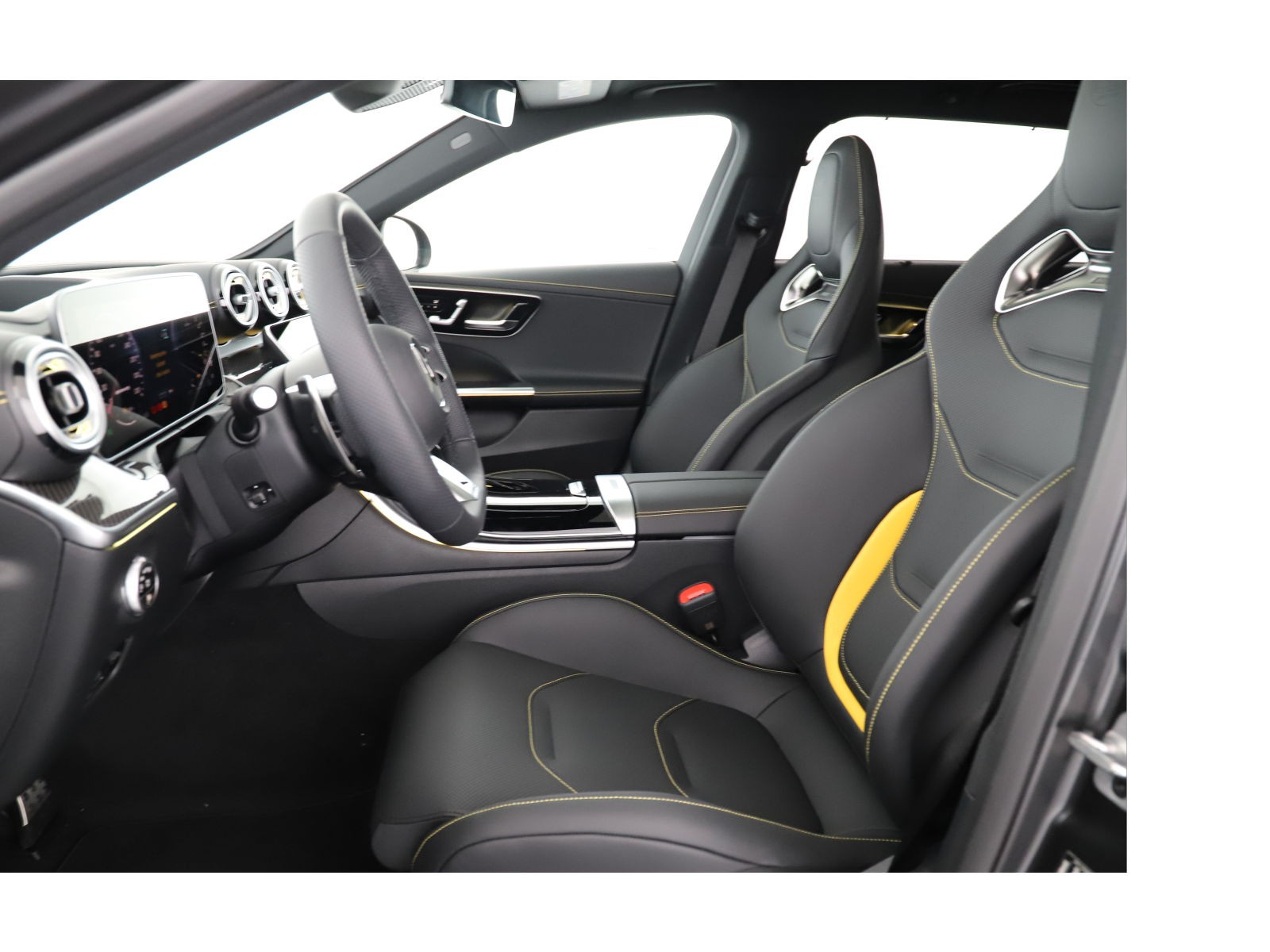 MERCEDES-BENZ C 63 AMG S T E Perf. Exe.-image-13