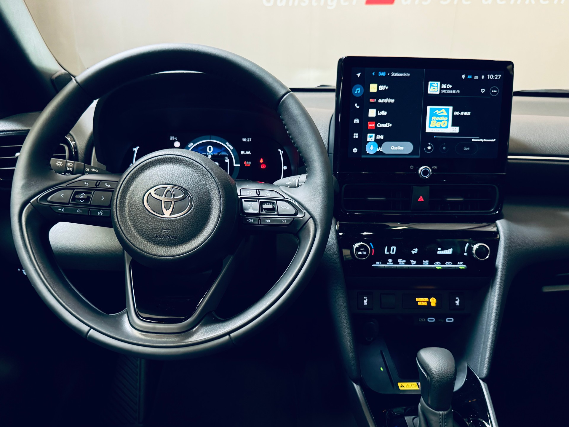 TOYOTA Yaris Cross 1.5 Trend e-CVT 130PS-image-13