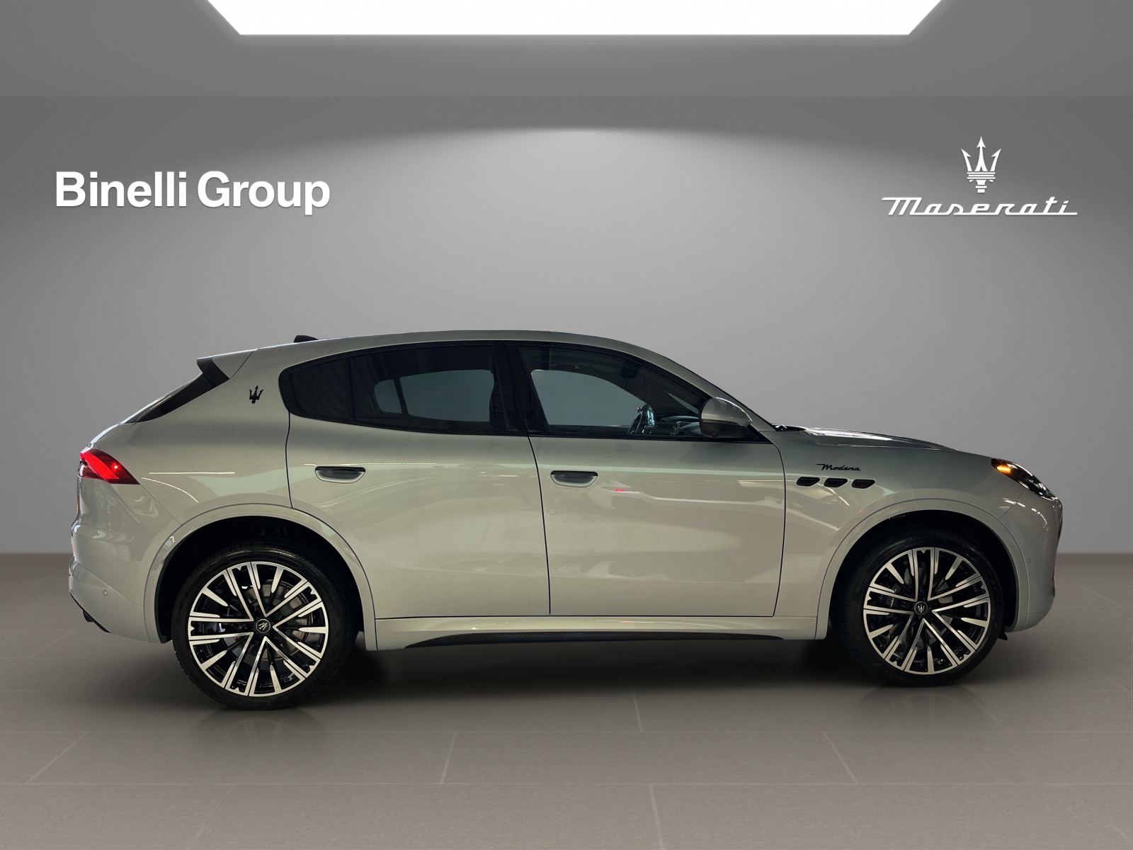 MASERATI Grecale 2.0 MHEV Modena Hybrid Automatica-showroom-element-1