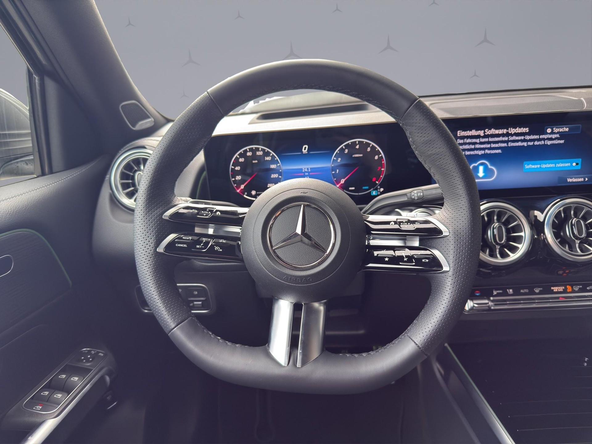 MERCEDES-BENZ GLB 250 AMG Line 4matic-image-8