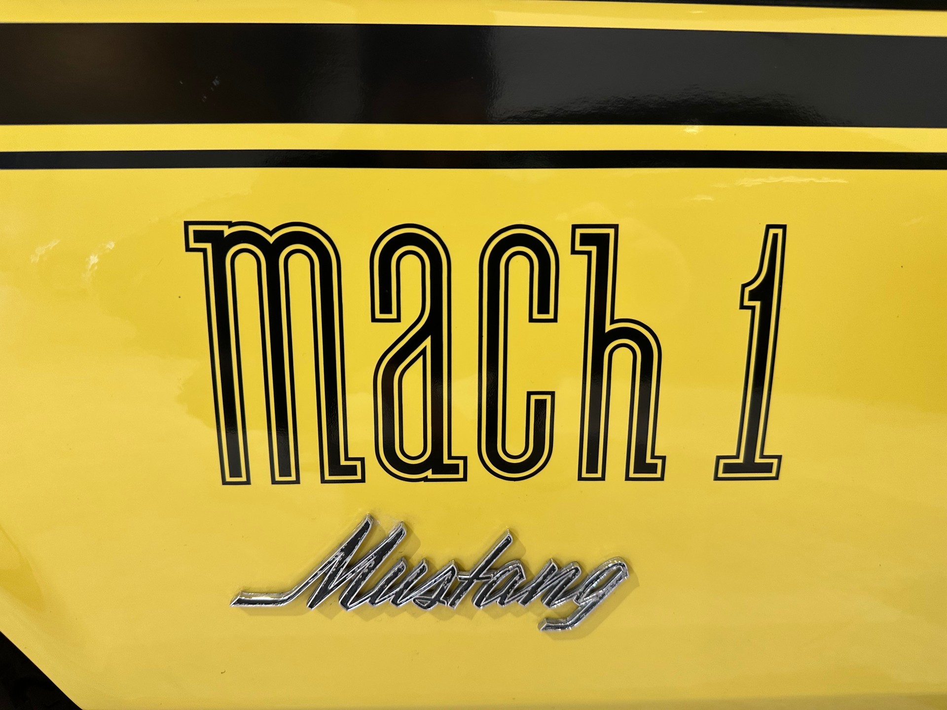 FORD Mustang Mach1 351/Veteranenstatus Juli 2025/Motor hat 2000 km/Chassies/Aufhängung wie Motor komplett neu aufgebaut!-image-3