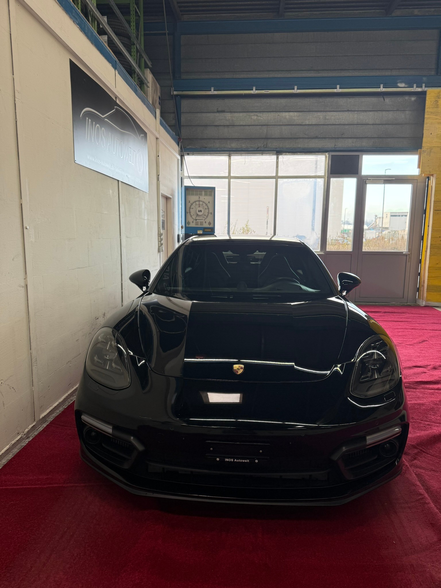 PORSCHE Panamera GTS Sport Turismo PDK-image-1
