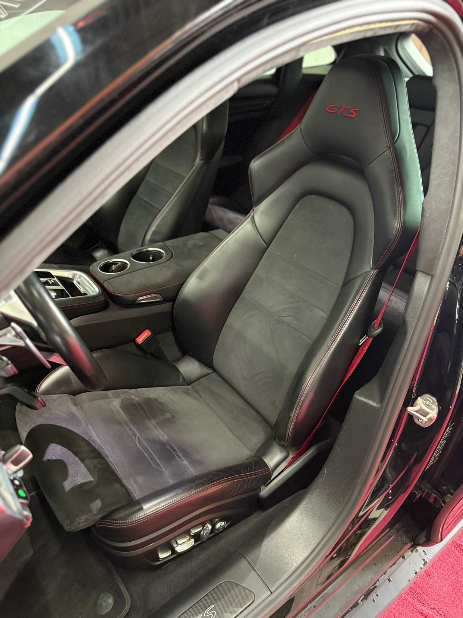 PORSCHE Panamera GTS Sport Turismo PDK-image-8