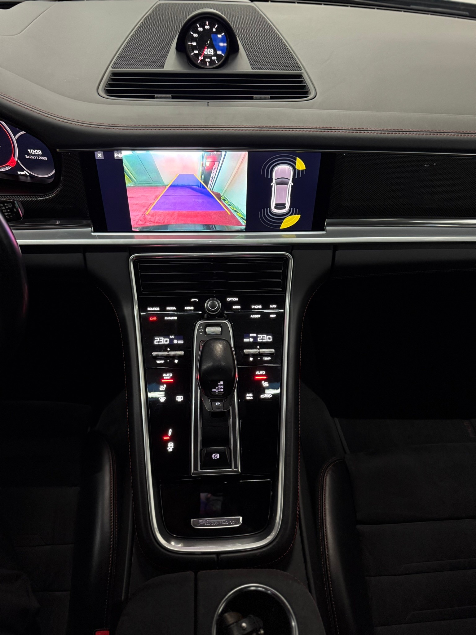 PORSCHE Panamera GTS Sport Turismo PDK-image-11