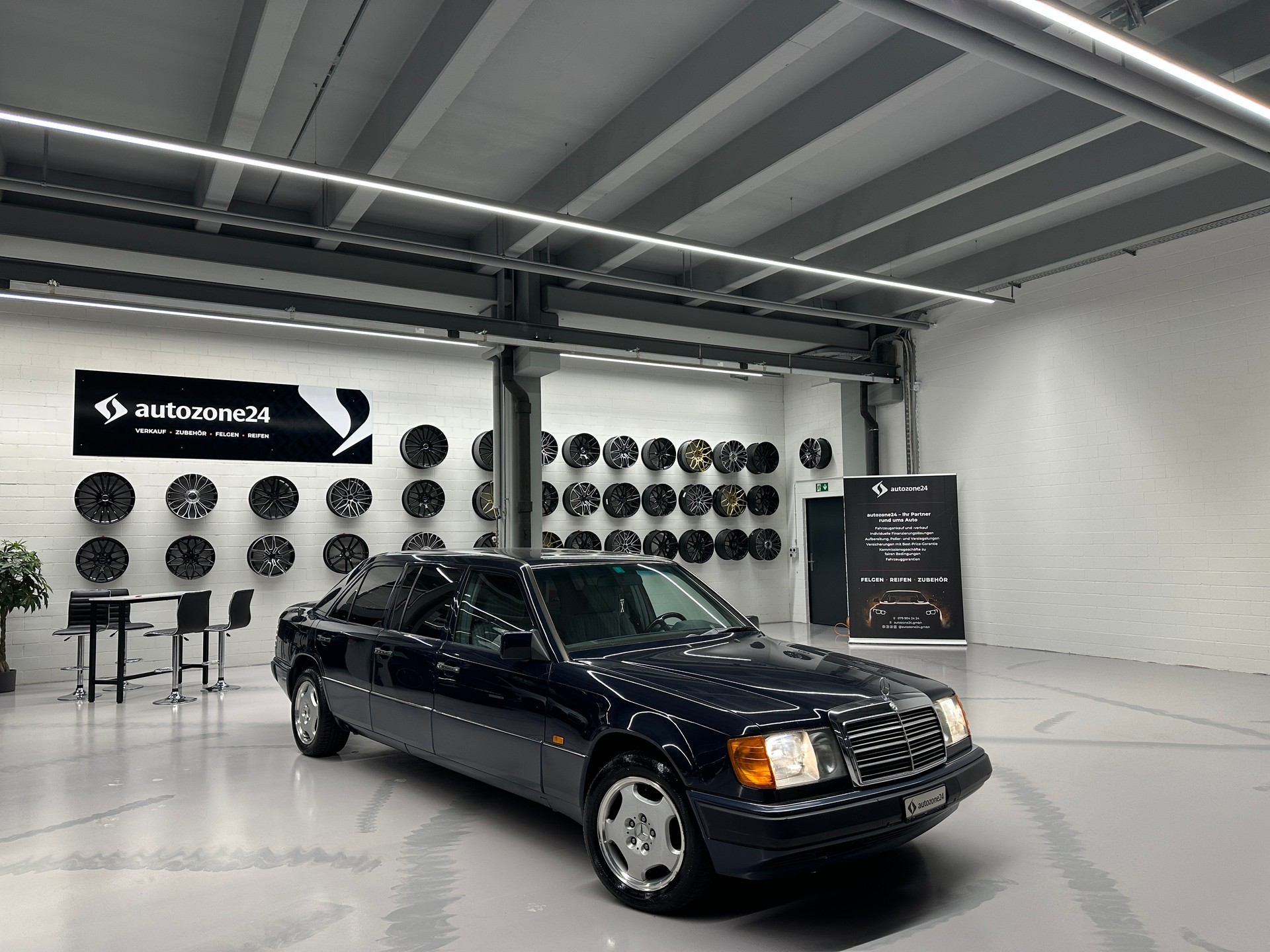 MERCEDES-BENZ 260 E lang