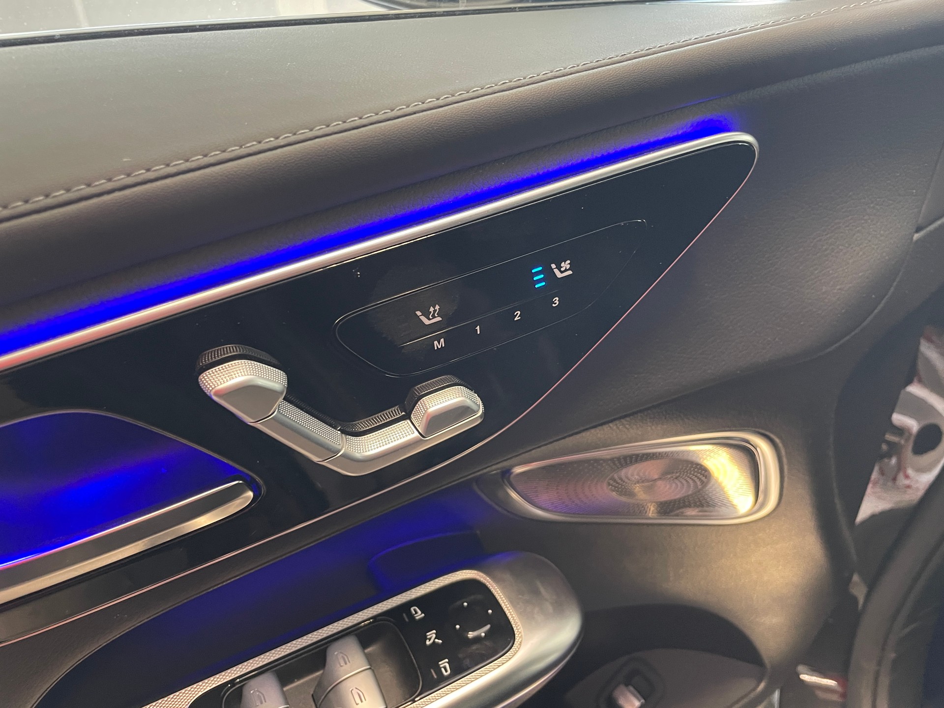 MERCEDES-BENZ GLC 300 de 4Matic EQ Star 9G-Tronic-image-15