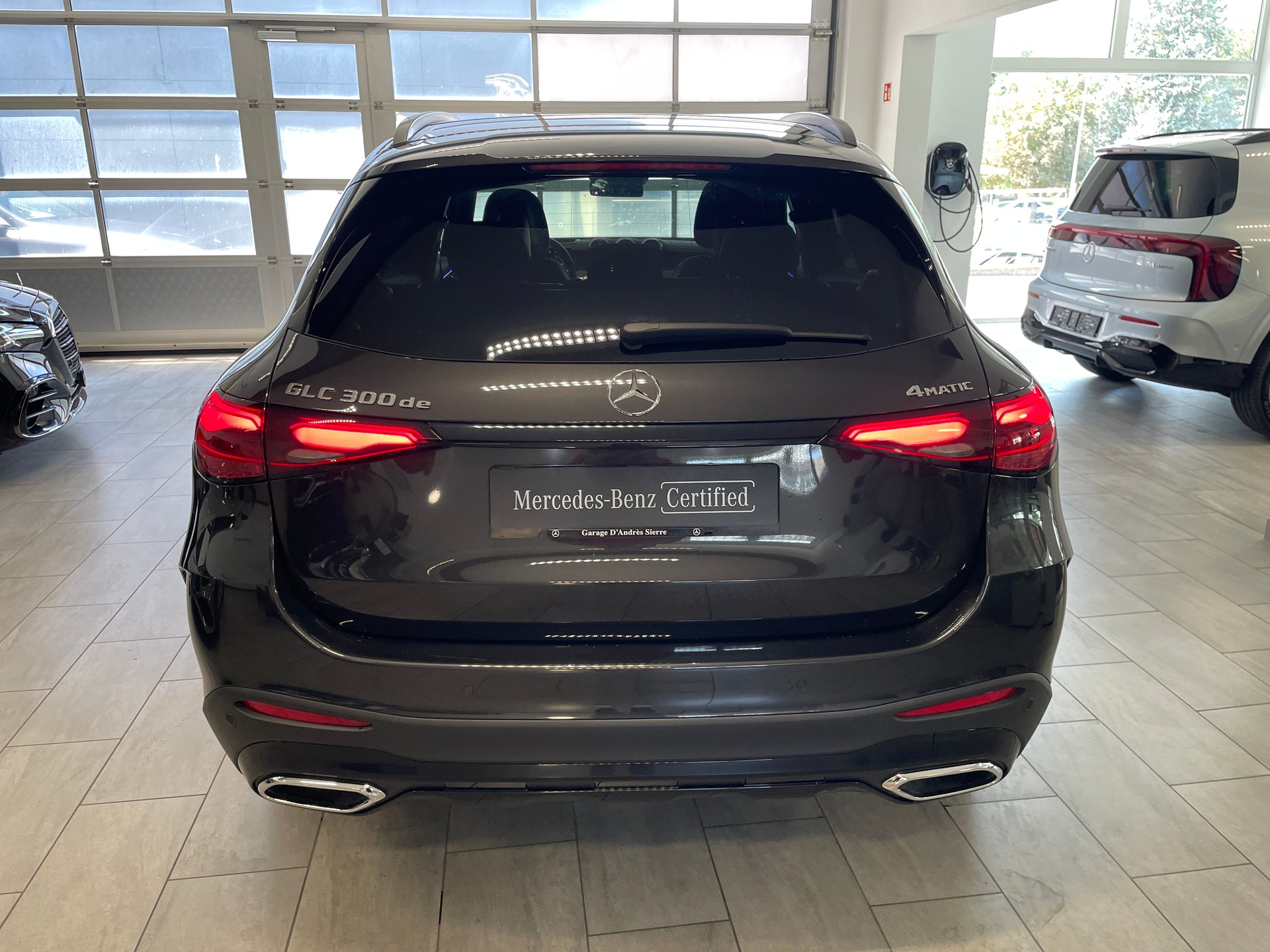 MERCEDES-BENZ GLC 300 de 4Matic EQ Star 9G-Tronic-image-6