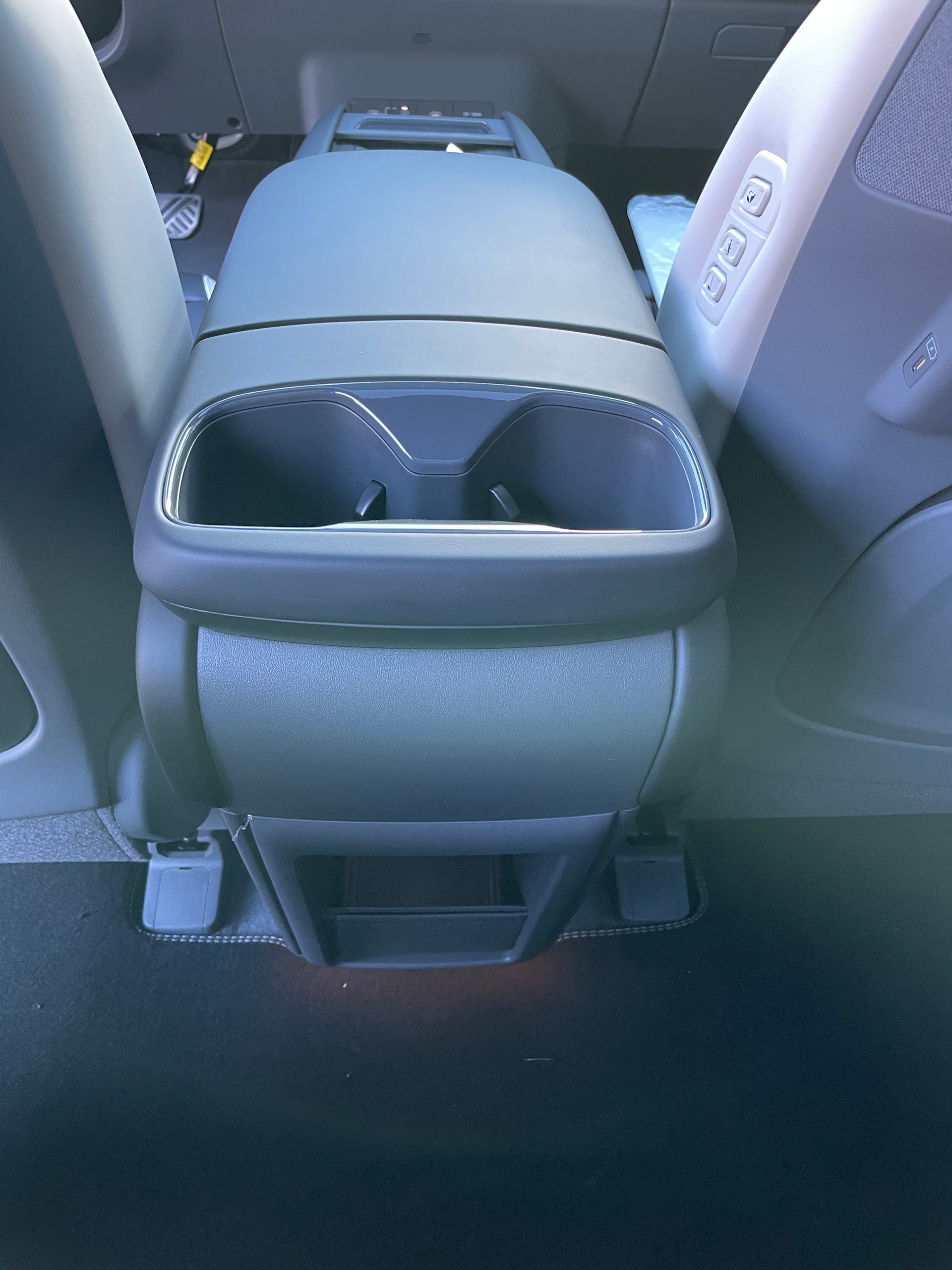 KIA EV9 99,8 kWh GT-Line 4x4 mit Panoramadach-image-21