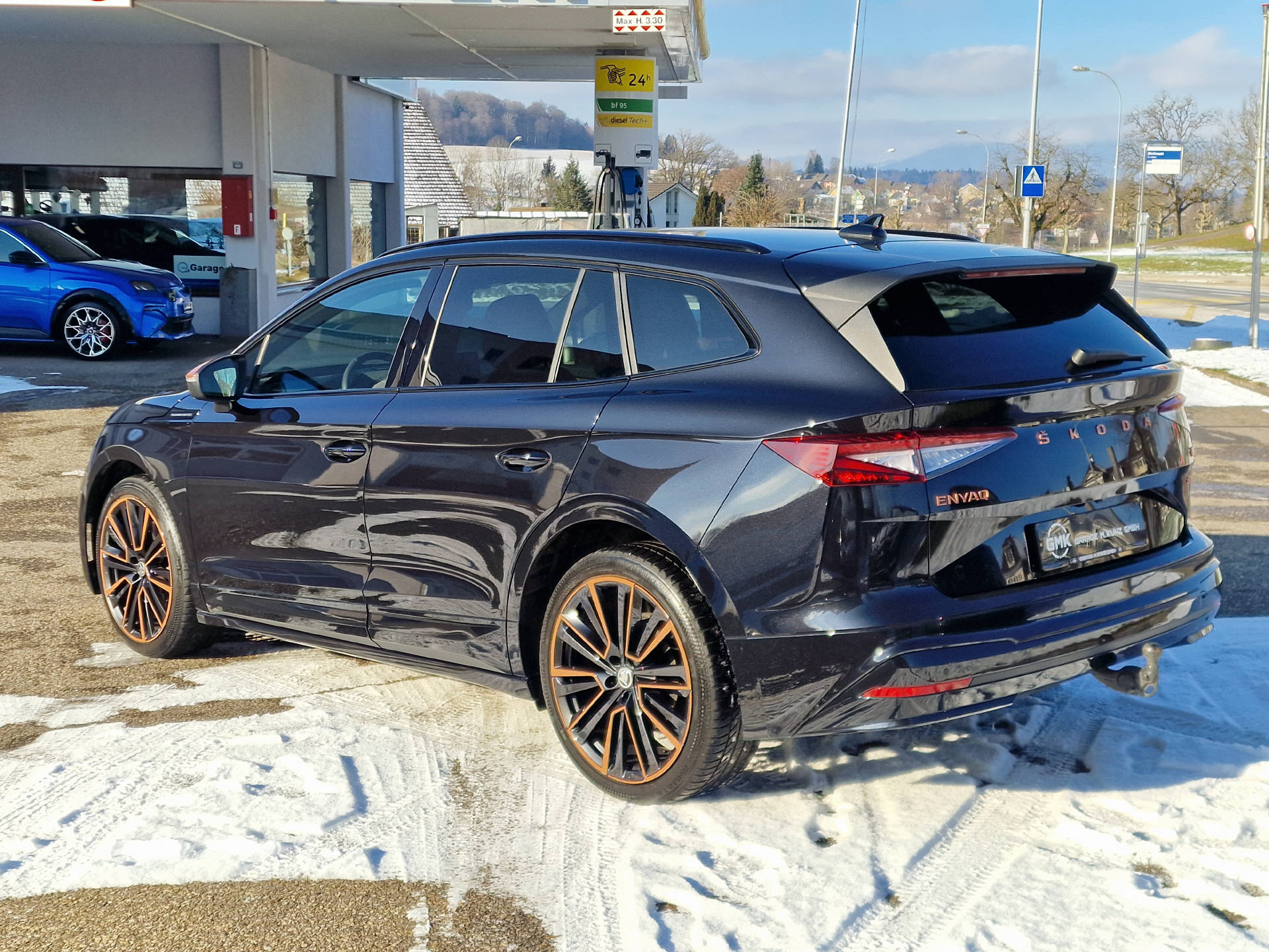 SKODA Enyaq iV 80x Founders Edition-showroom-element-2