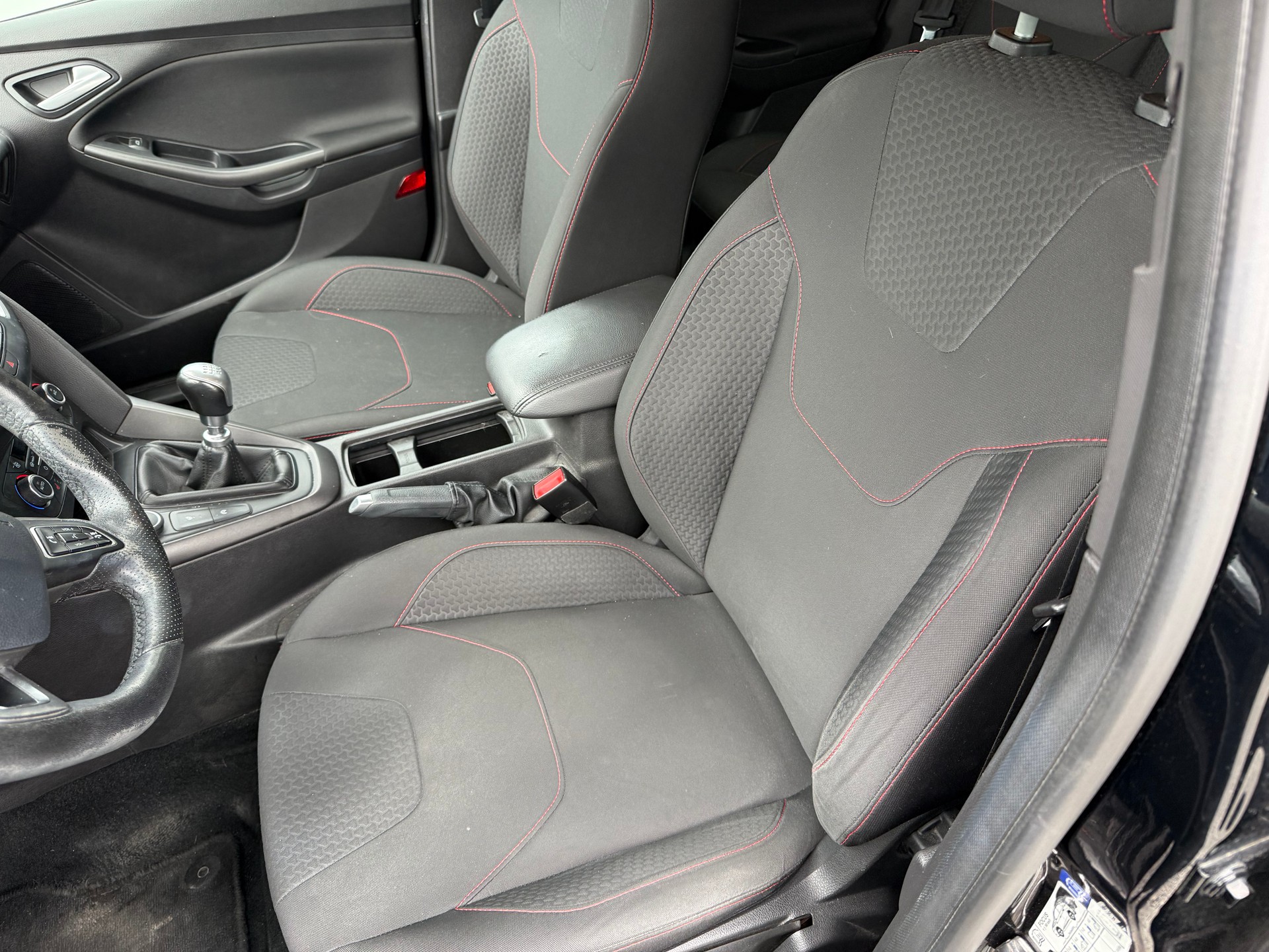 FORD Focus 1.5 SCTi Trend-image-5