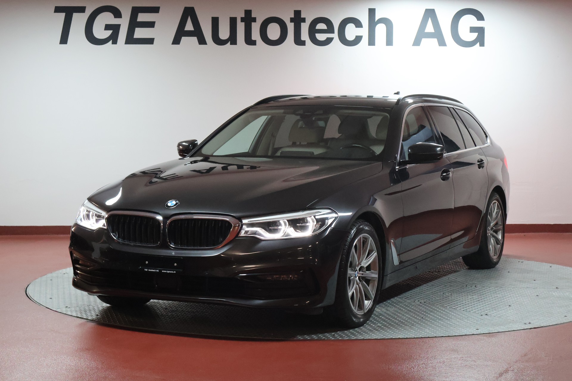 BMW 530d xDrive Touring Sport Line Steptronic