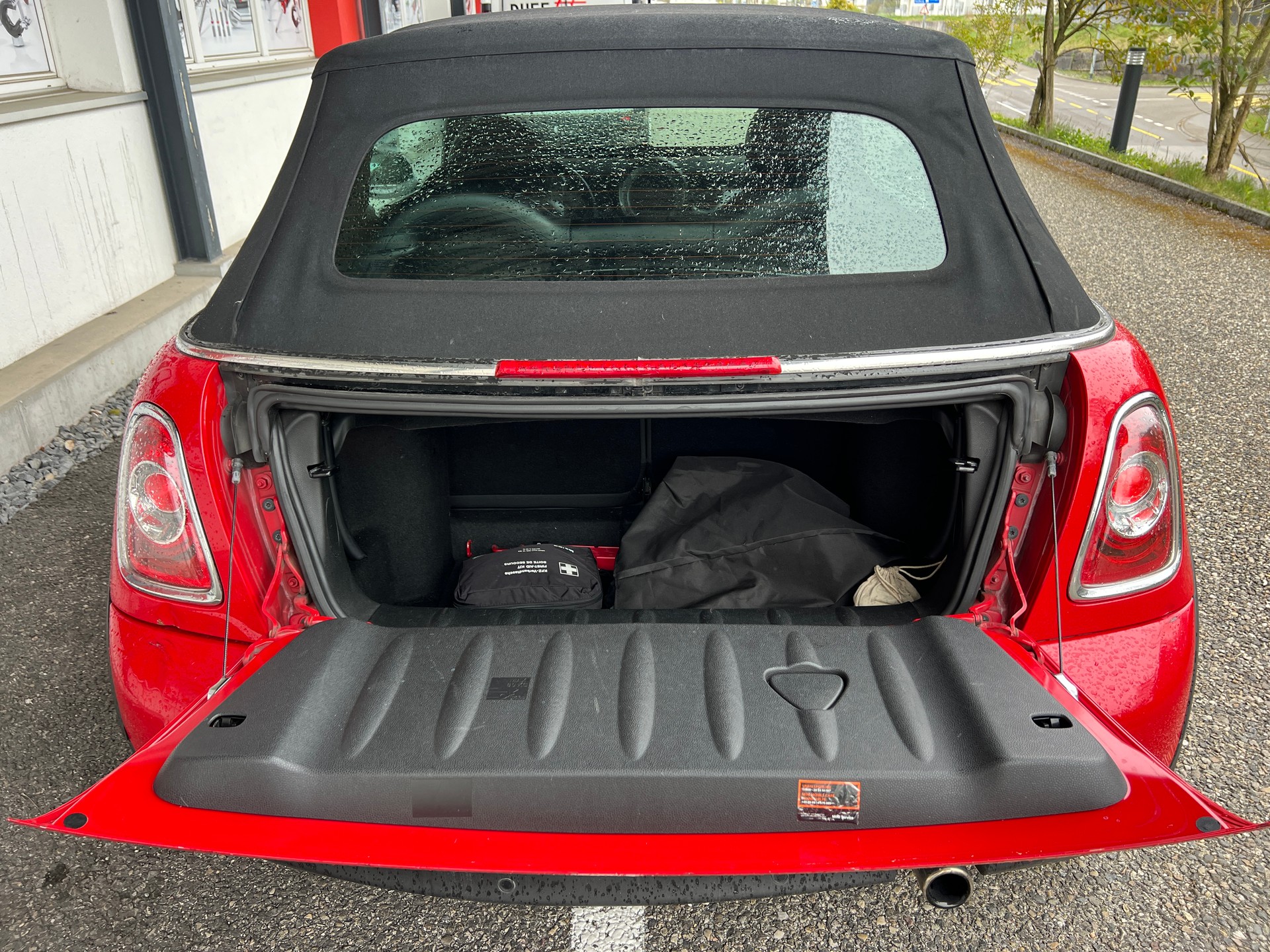 MINI CABRIO-image-13